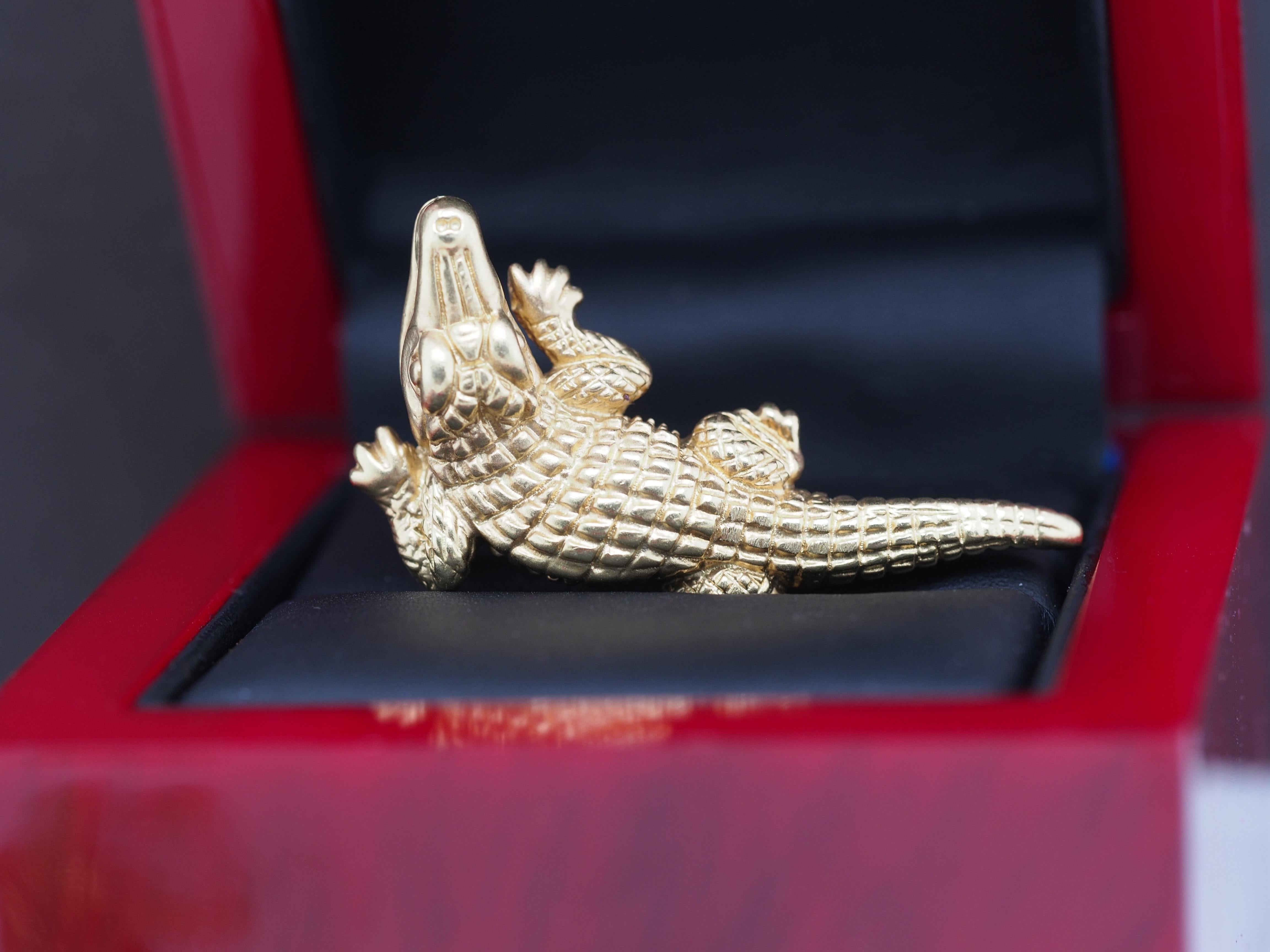 18k Yellow Gold Kieselstein Cord Alligator Clip on Earrings 2