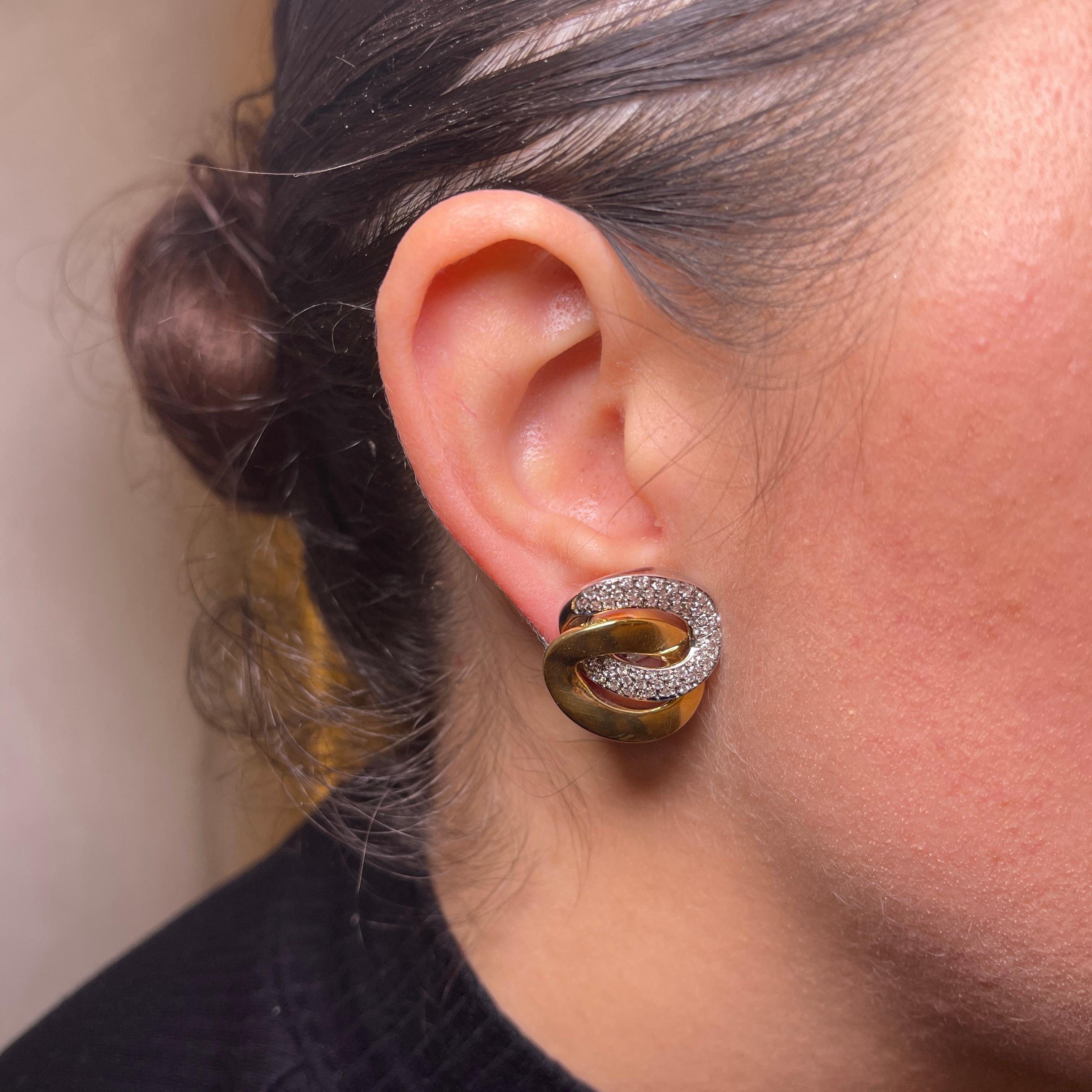 Women's or Men's 18K Yellow Gold Knot Earrings with Diamond Pavé For Sale