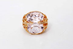 18 Karat Yellow Gold Kunzite and Diamond Ring