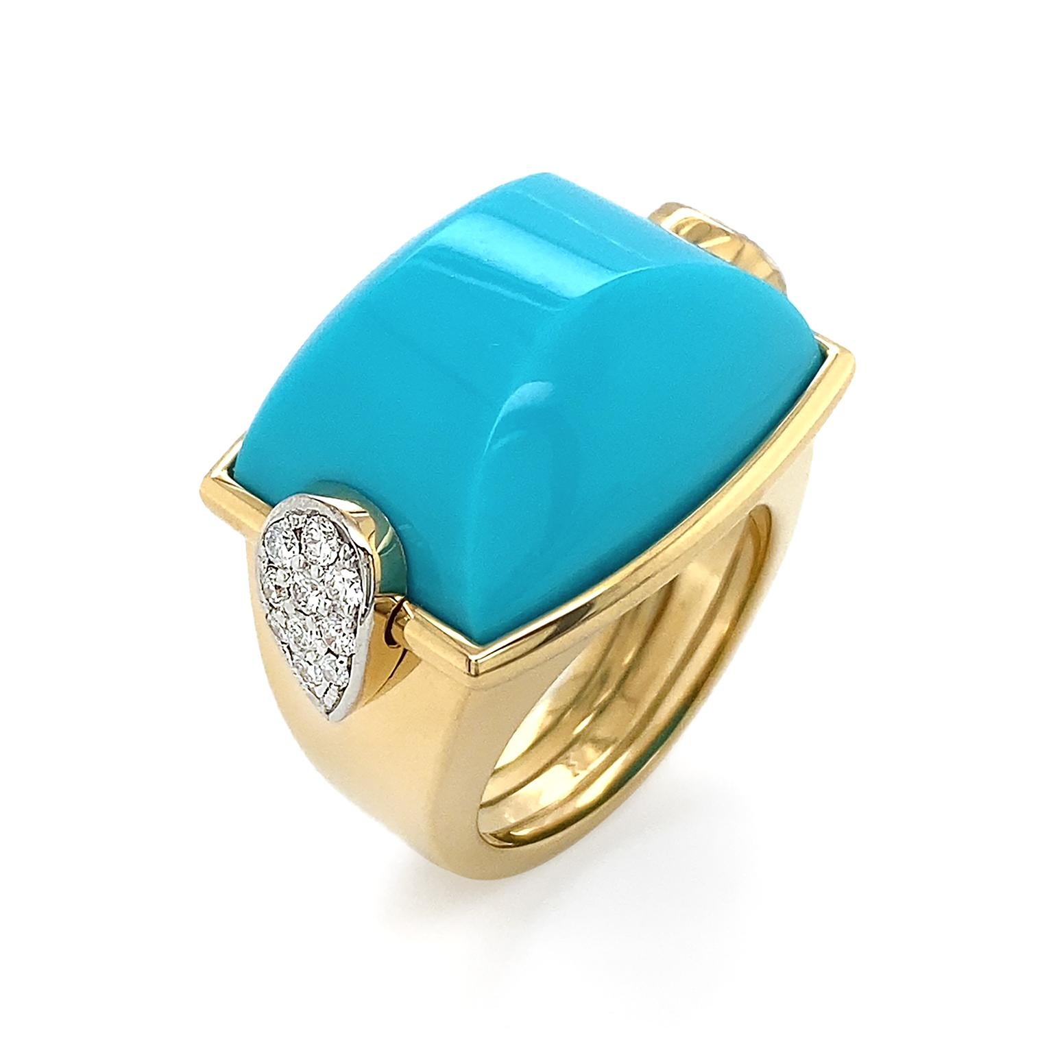 Cushion Cut 18K Yellow Gold La Vallette Turquoise Diamond Ring For Sale