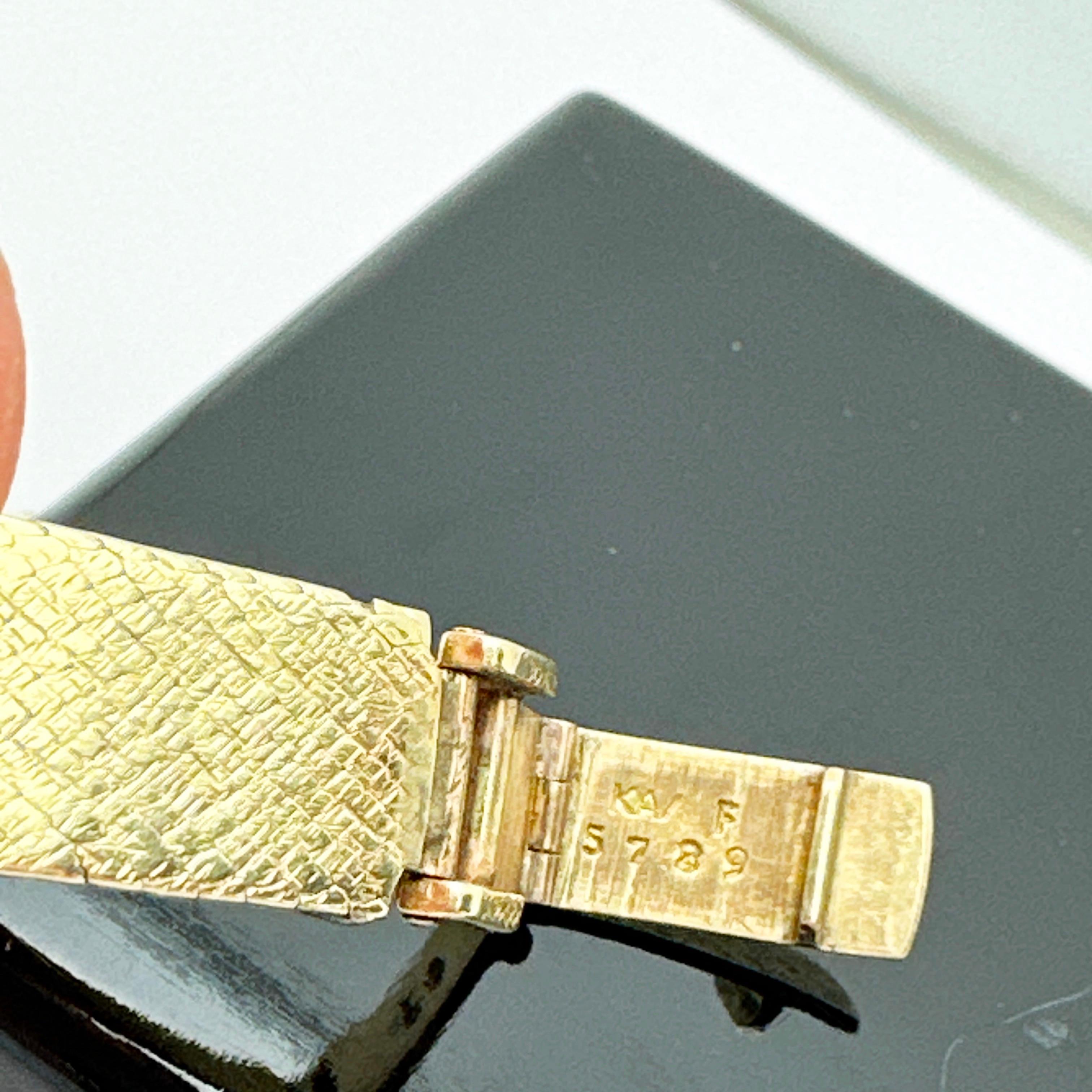 Montre-bracelet ROLEX Cellini pour femme en or jaune 18 carats Bon état - En vente à Victoria, BC