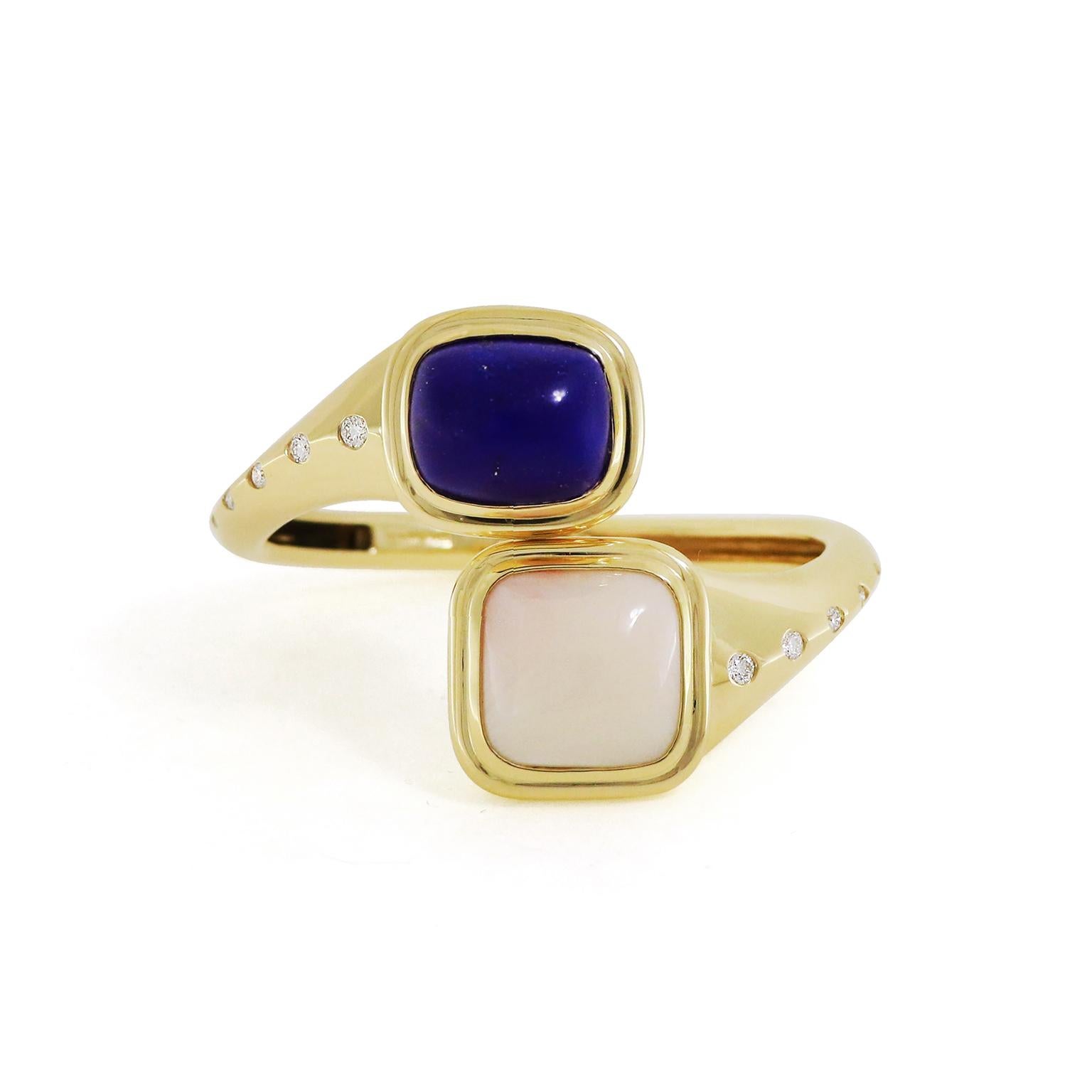 18K Yellow Gold Lapis and White Coral Bangle Bracelet with Diamond Accents In New Condition For Sale In New York, NY
