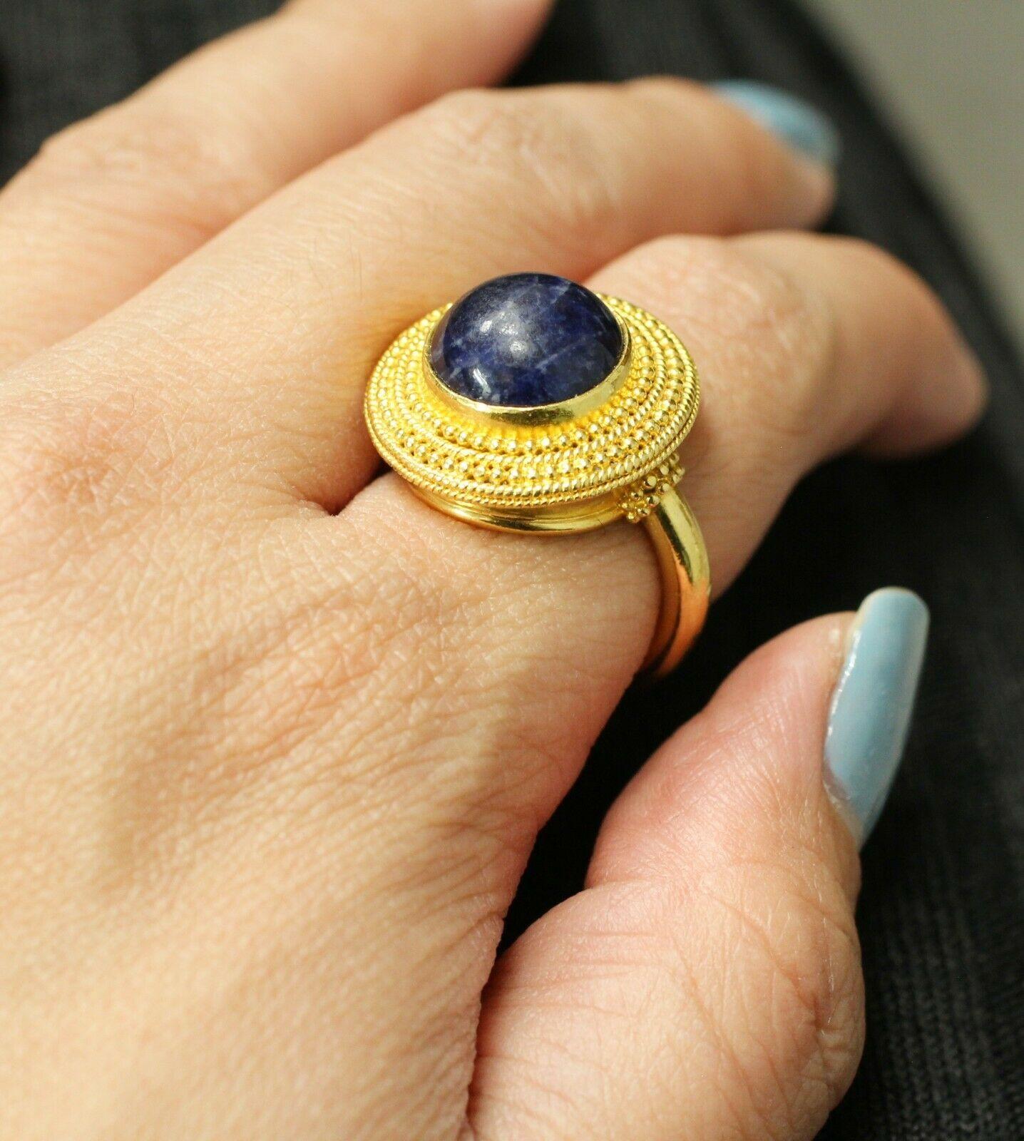 18 Karat Yellow Gold Lapis Lazuli Ring In Excellent Condition In Los Angeles, CA