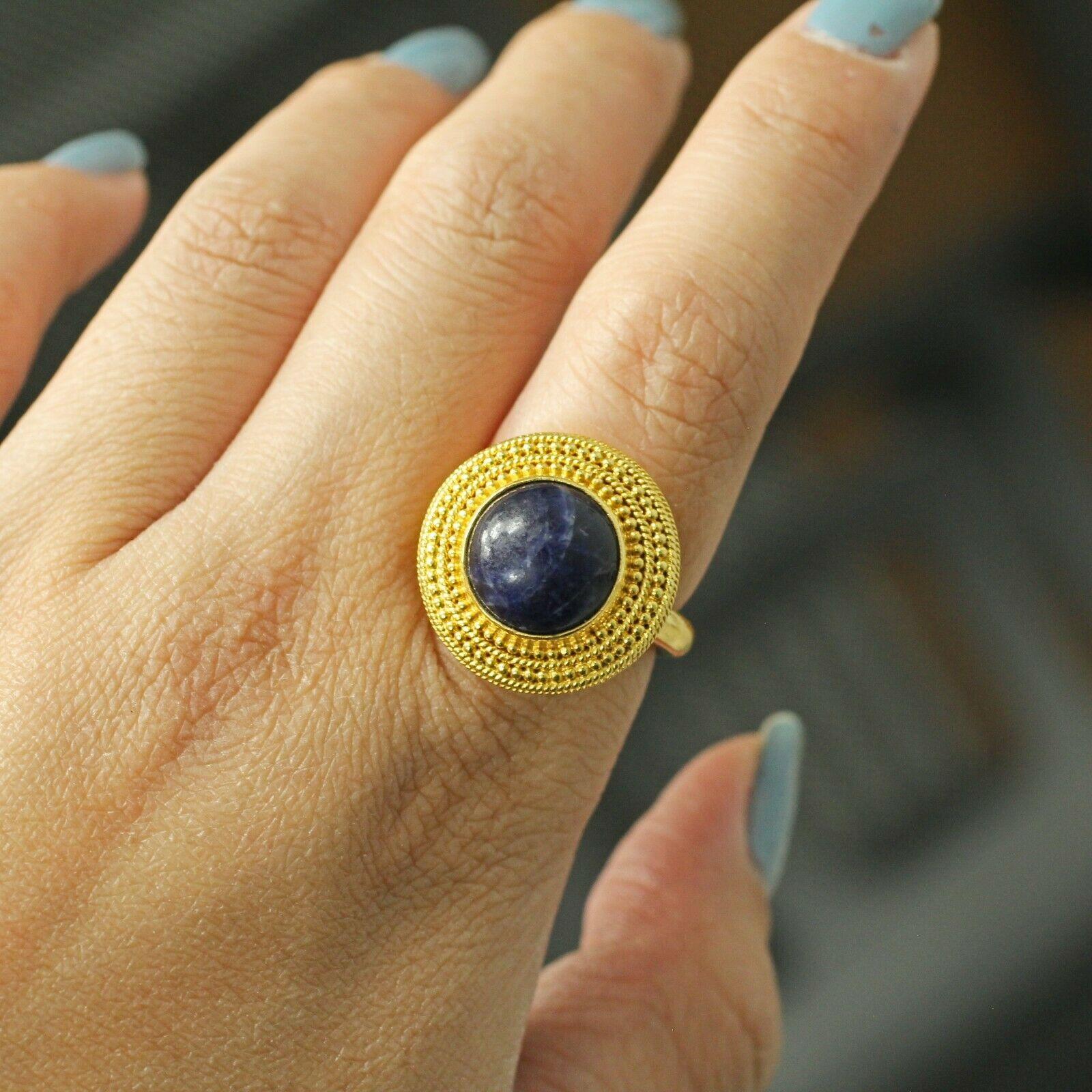 Women's or Men's 18 Karat Yellow Gold Lapis Lazuli Ring