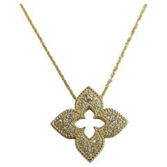 18k yellow Gold Large 2 Sided "4 Clover" Pave' Diamond pendant