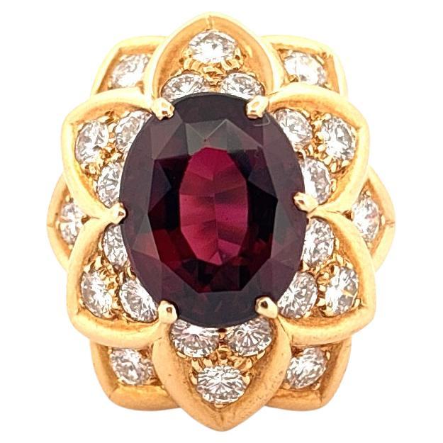 Bague en or jaune 18K à gros grenat rhodolite de 7,00 carats et diamant de 2,00 carats en éclatement en vente