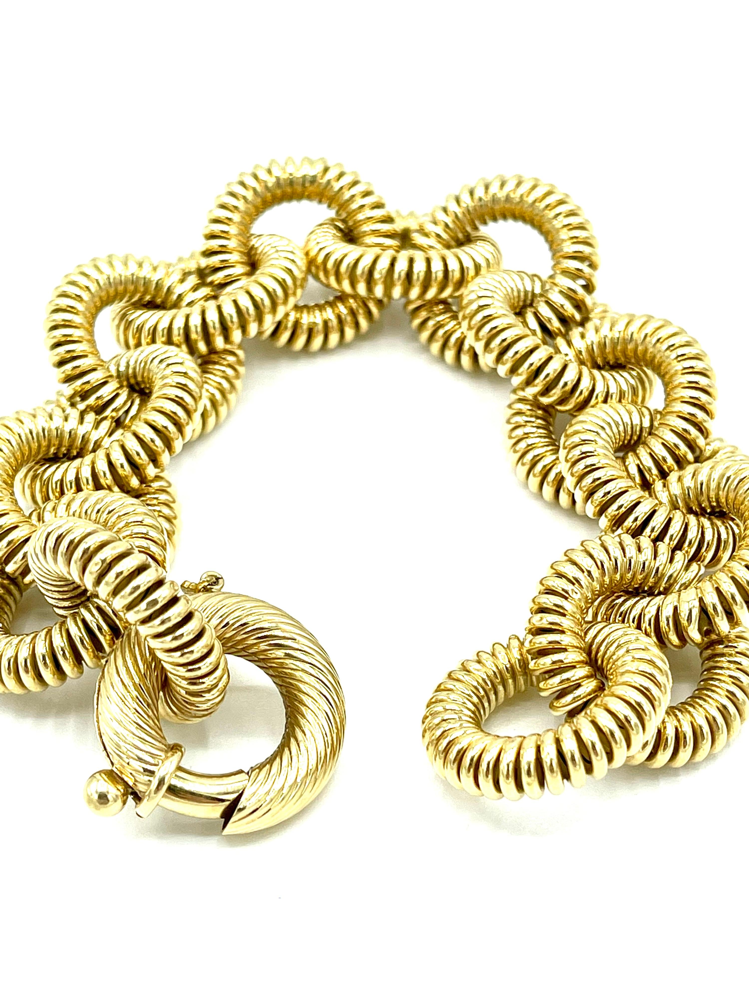 Women's or Men's 18K Yellow Gold Large Circular Spiral Link Bracelet For Sale