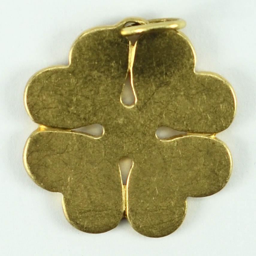 18 Karat Gold Large Engraved Four Leaved Clover or Shamrock Charm Pendant 6