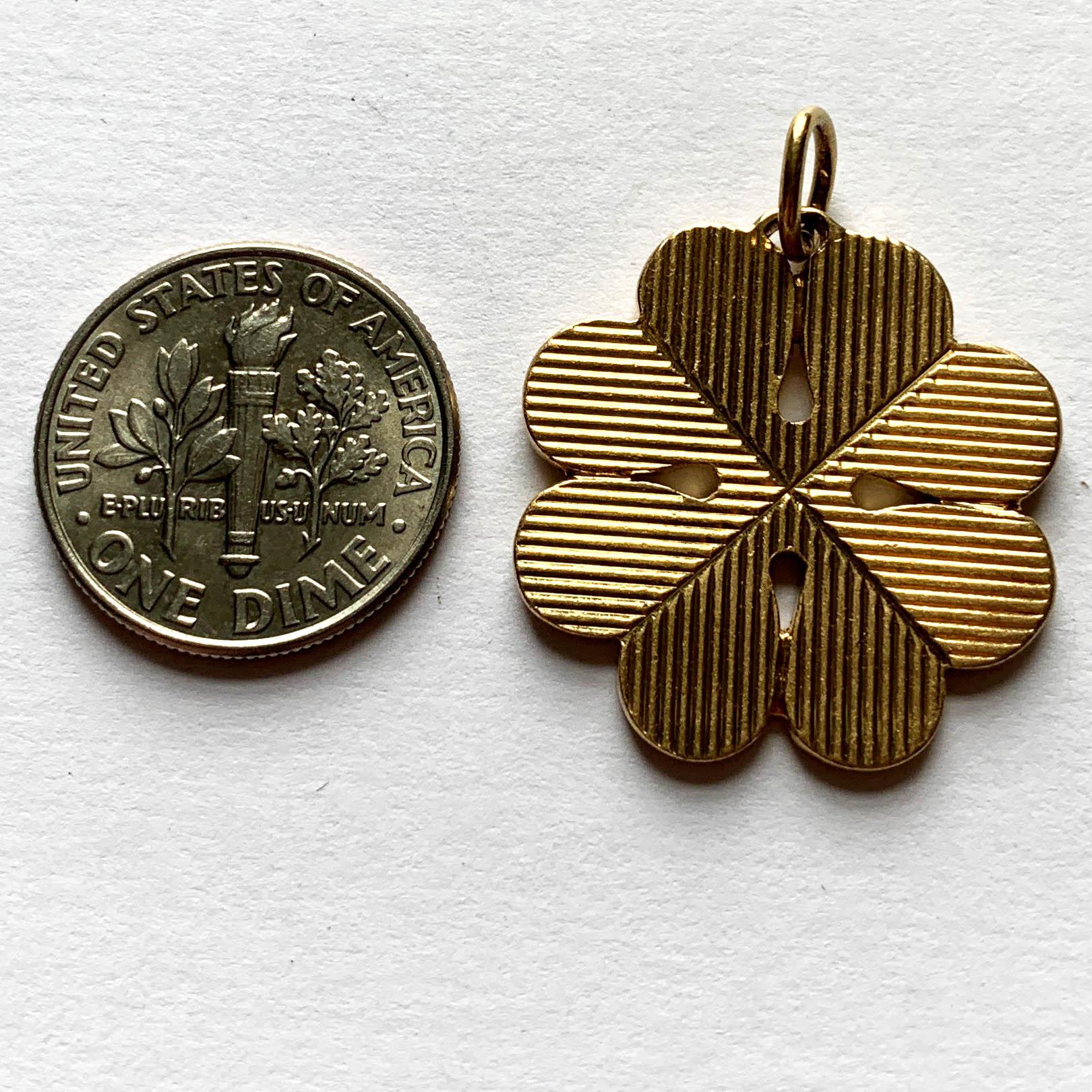 18 Karat Gold Large Engraved Four Leaved Clover or Shamrock Charm Pendant 7