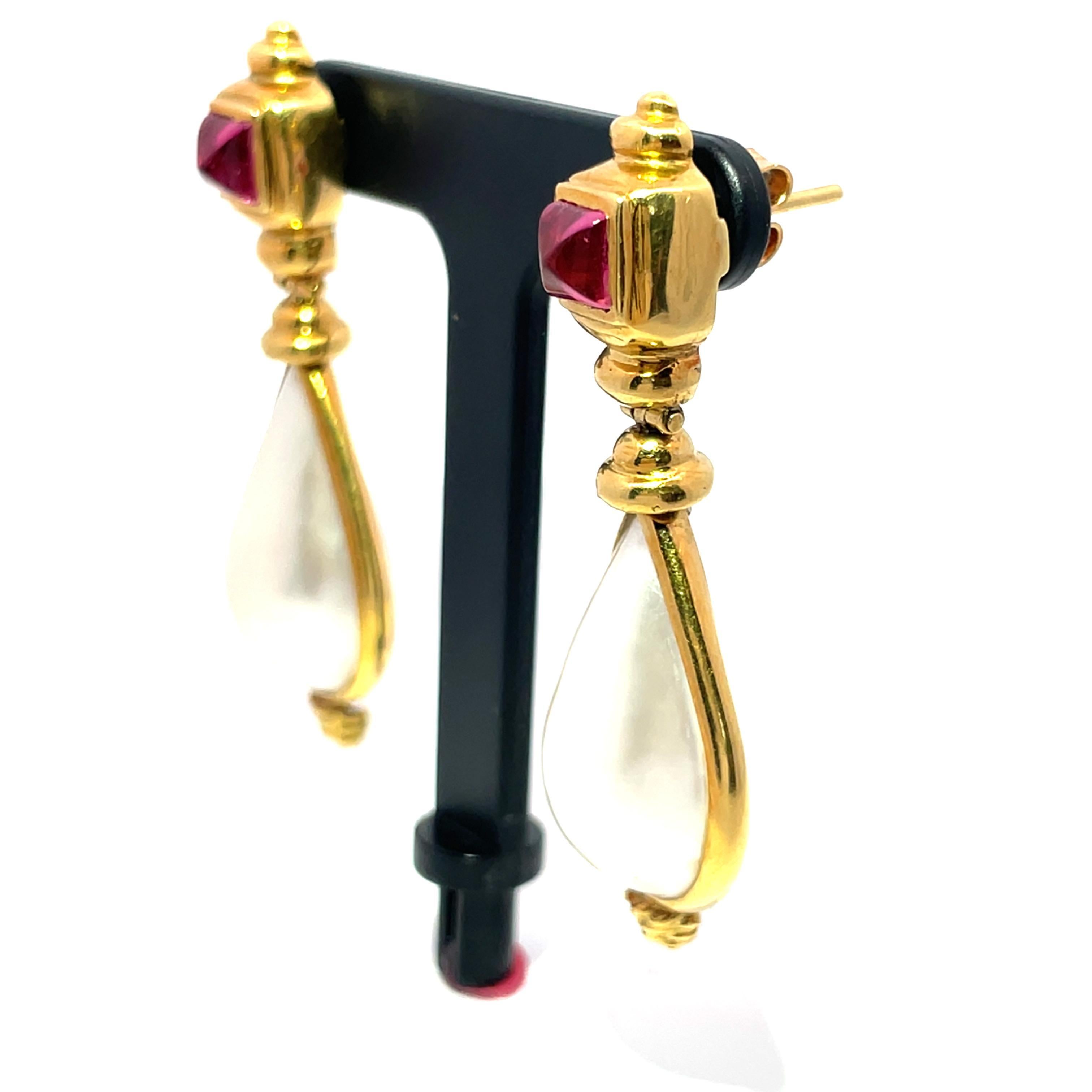 Femenino o masculino oro amarillo de 18 quilates  Pendientes colgantes grandes de perla y turmalina Mabe en venta