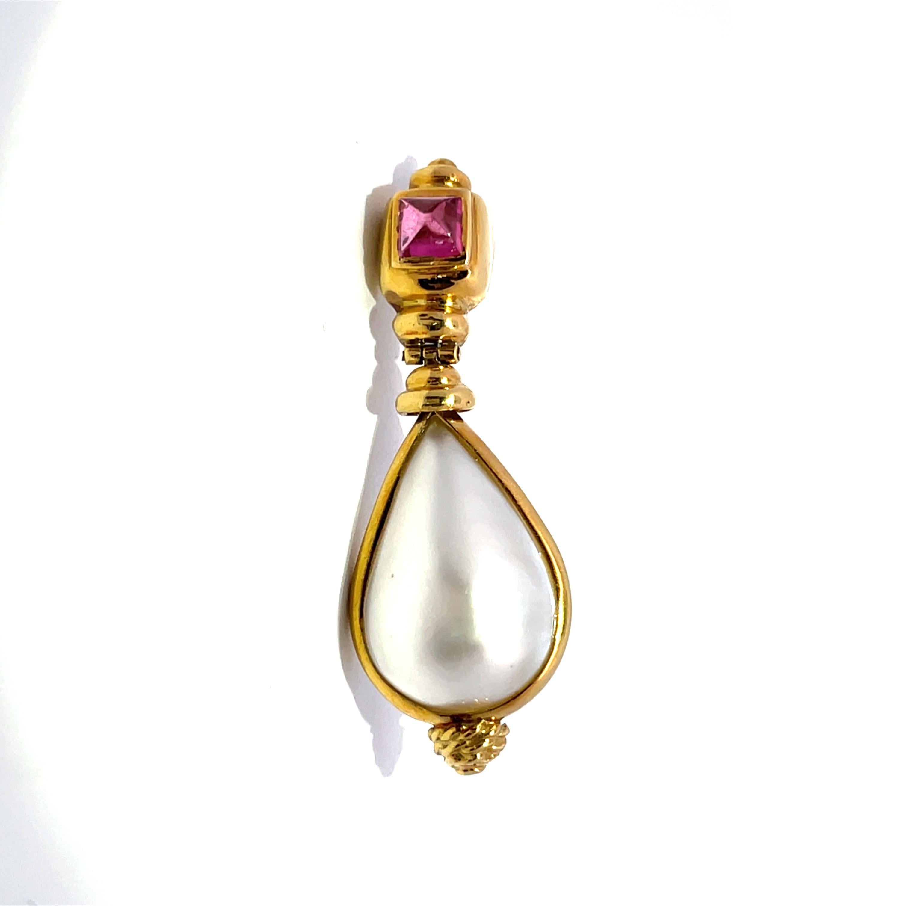 oro amarillo de 18 quilates  Pendientes colgantes grandes de perla y turmalina Mabe en venta 2