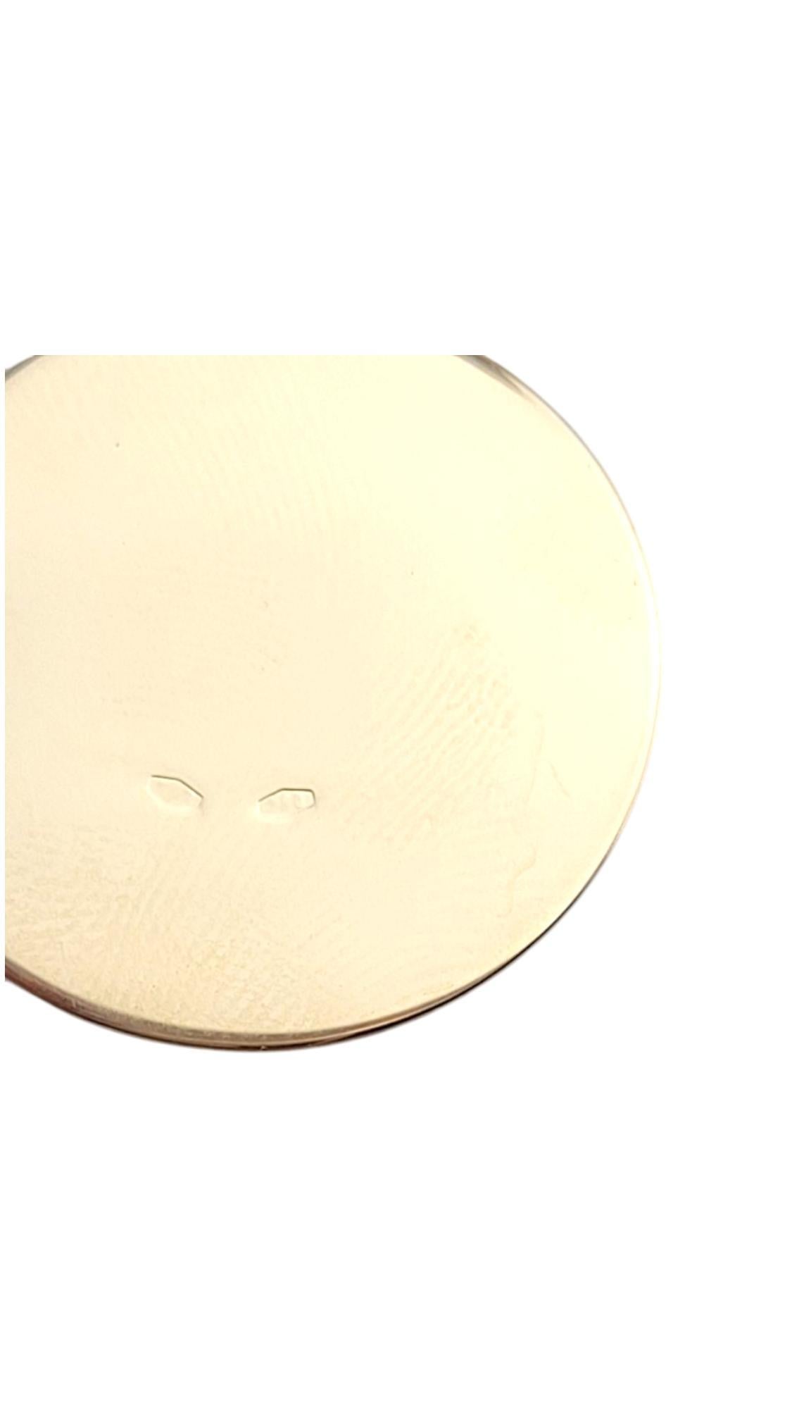 18K Yellow Gold Large Virgin Mary Medal Pendant #21146 In Good Condition For Sale In Washington Depot, CT