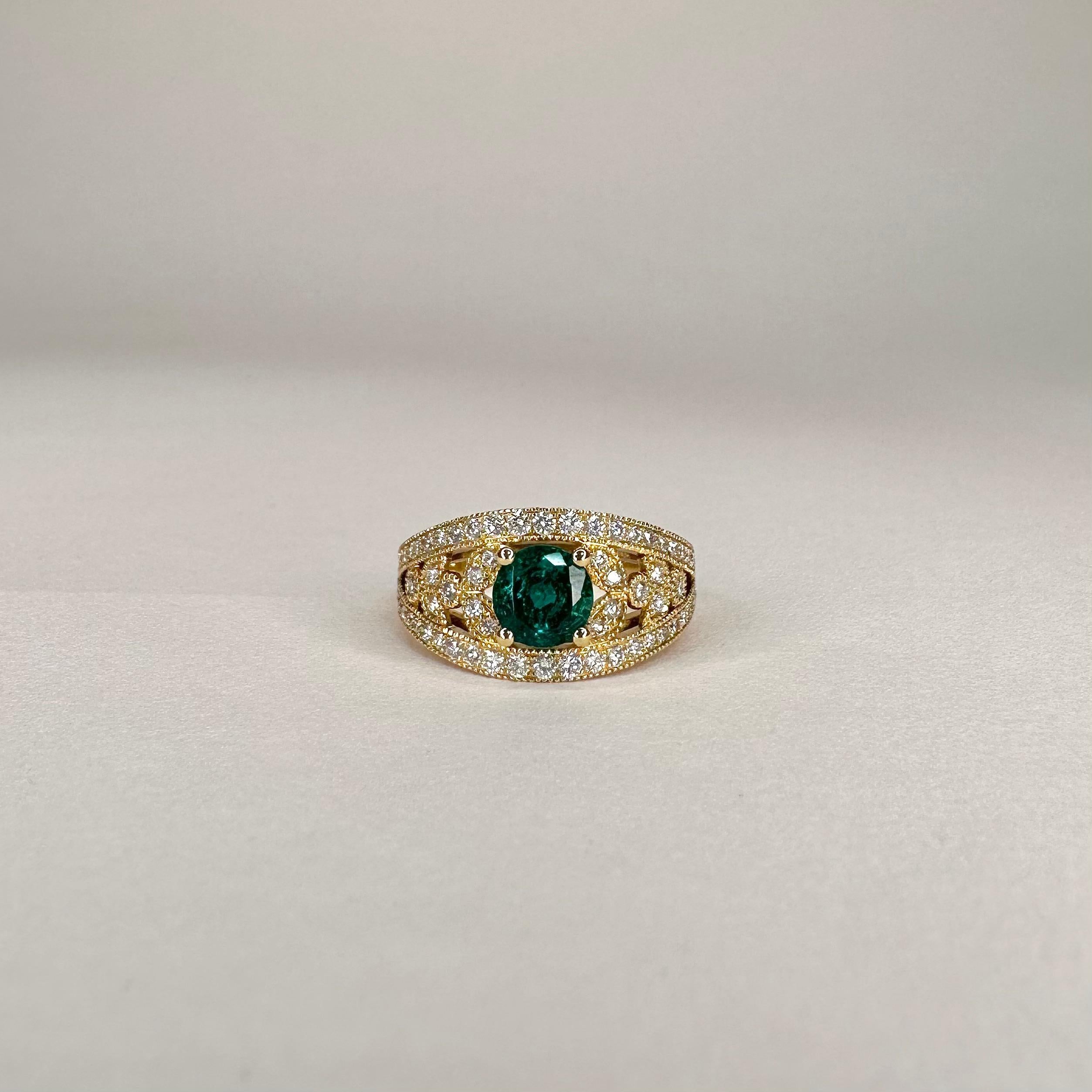 For Sale:  18k Yellow Gold Laurel Leaf Design 0.85 Ct Vivid Green Emerald Ring with Diamond 3