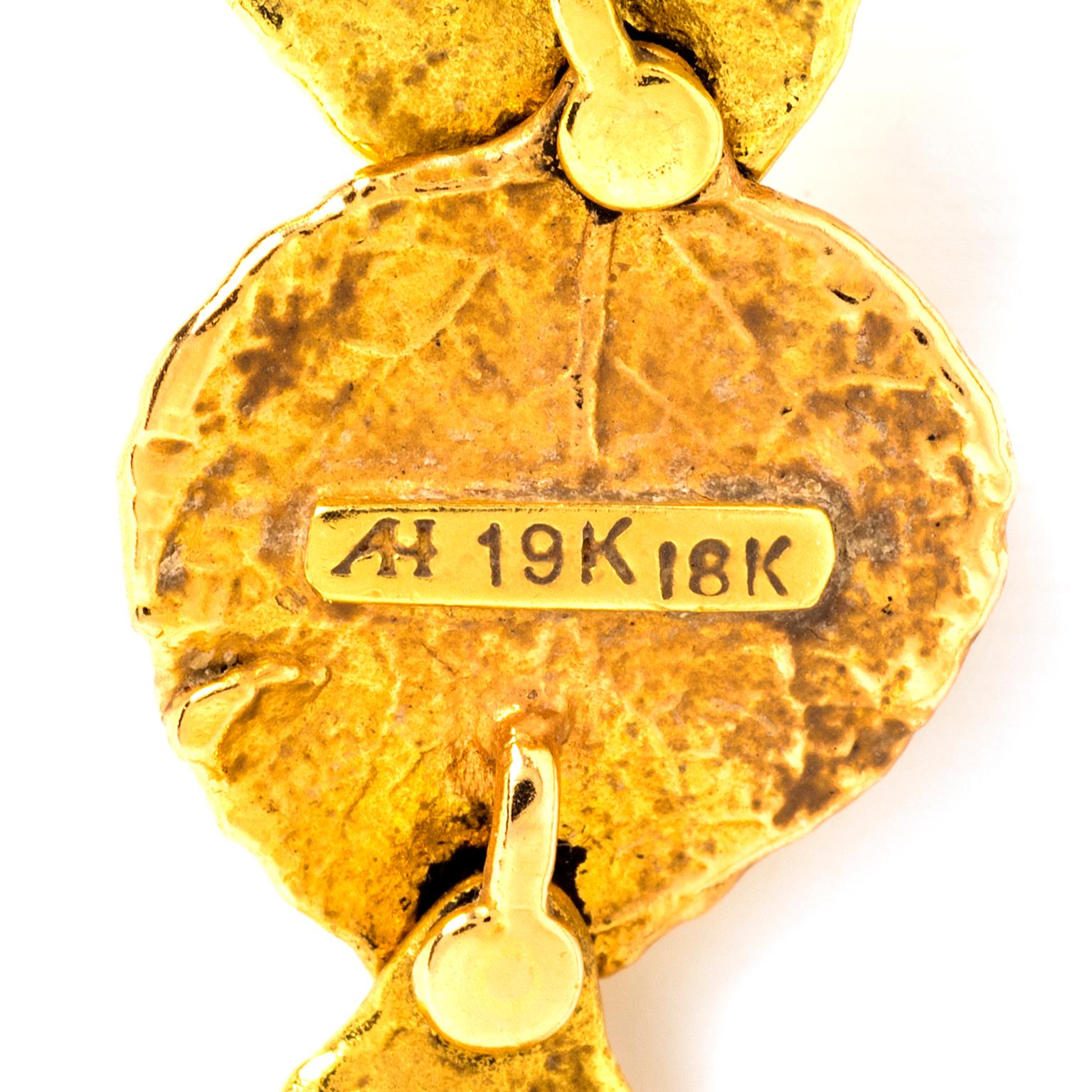 Collier en or jaune 18k en forme de feuille Bon état - En vente à Weston, MA