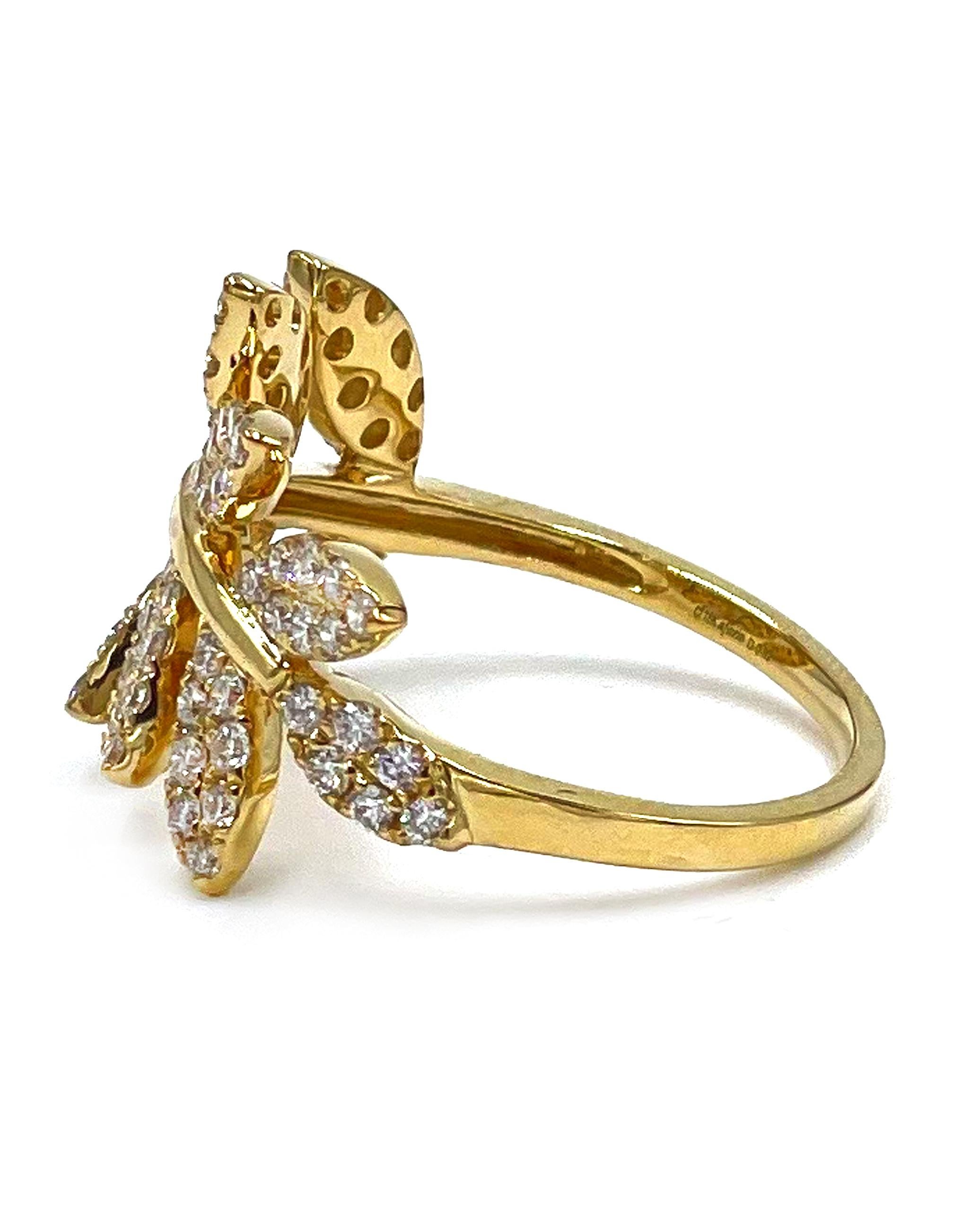 Round Cut 18K Yellow Gold Leaf Ring with Diamonds For Sale