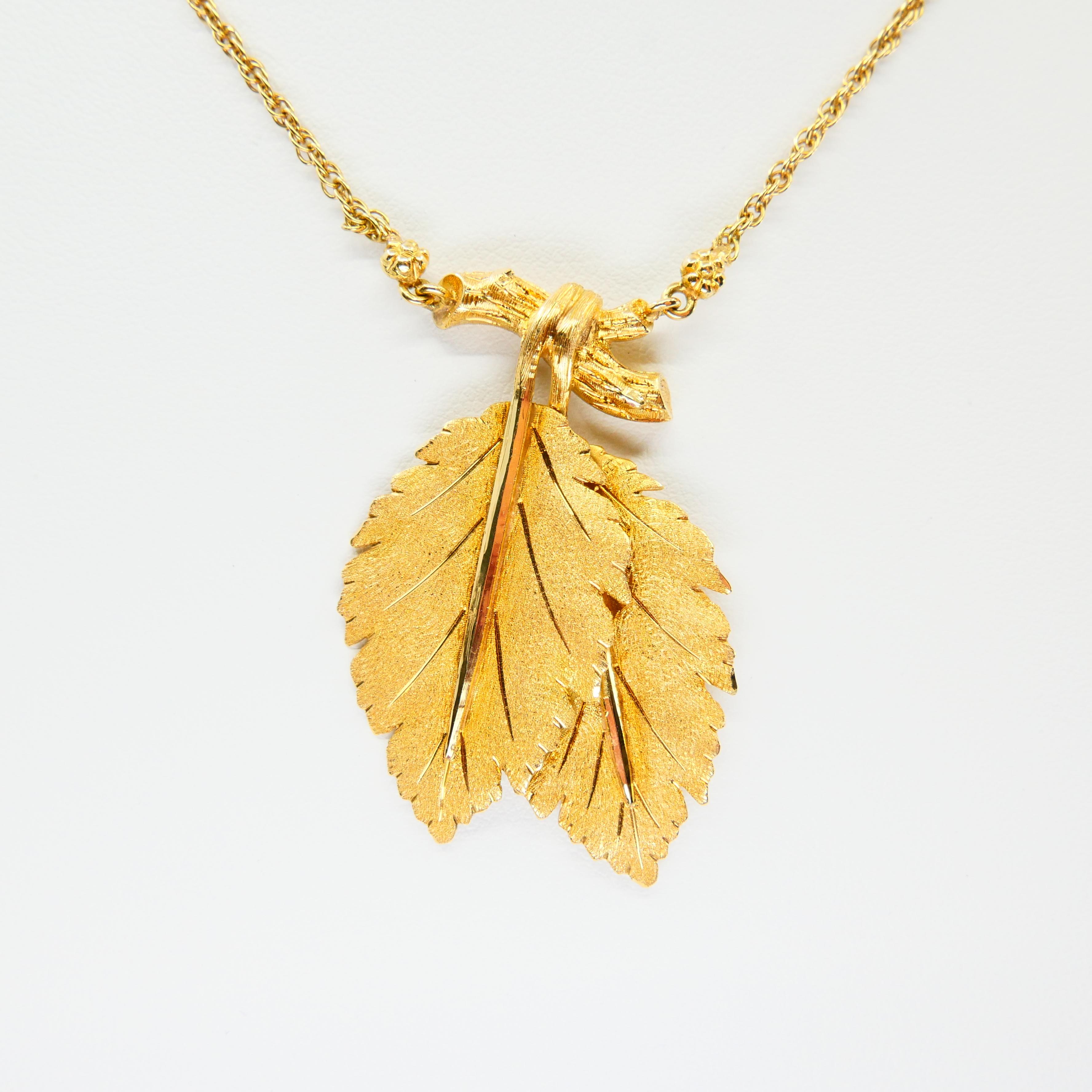 Women's or Men's Buccellati, Federico 18K Yellow Gold Leaves and Twigs Pendant Drop Necklace 