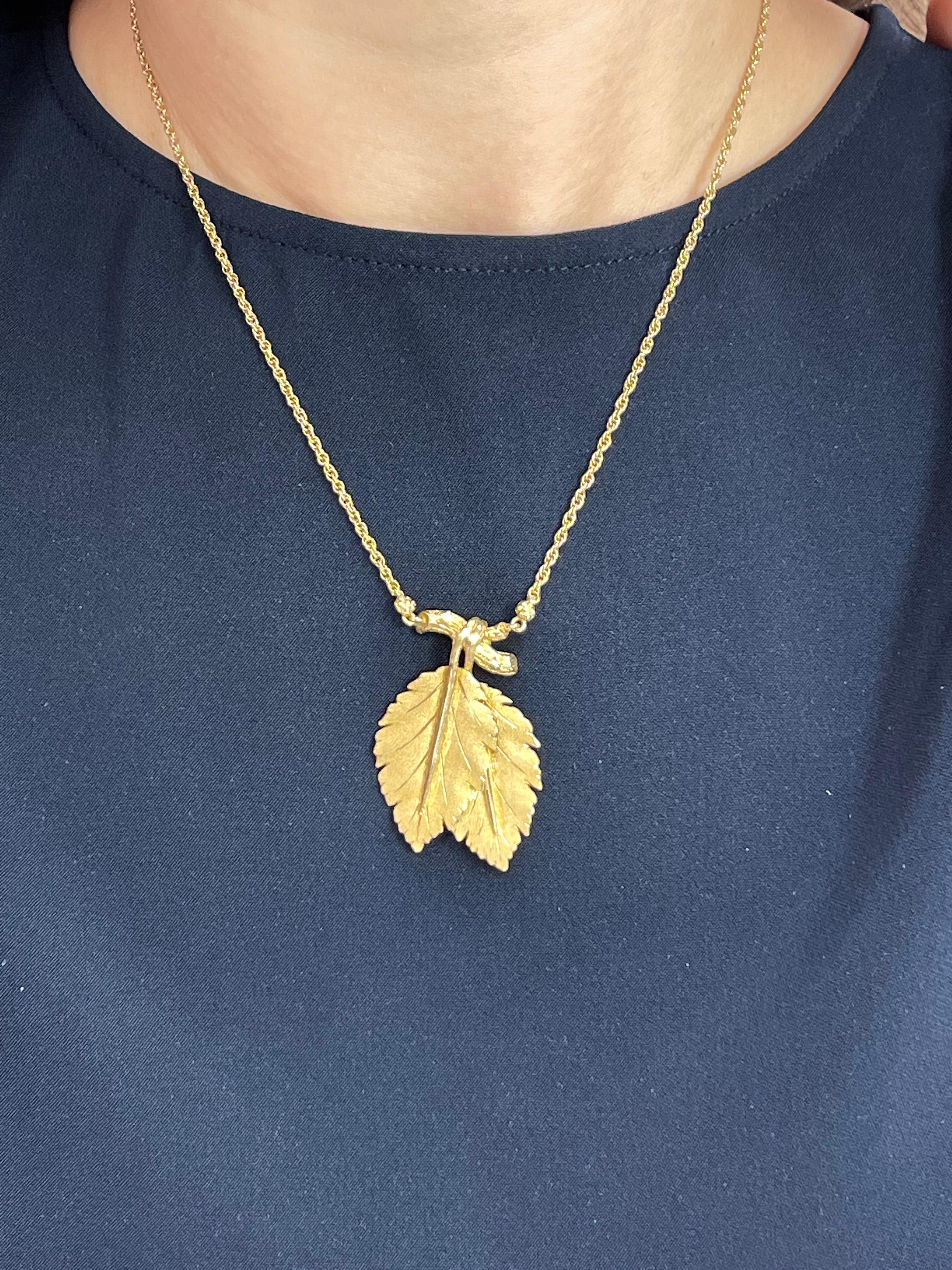 Buccellati, Federico 18K Yellow Gold Leaves and Twigs Pendant Drop Necklace  2