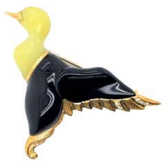 18k Yellow Gold Lemon Agate and Black Onyx Wild Duck Pin 18k Yellow Gold Lemon Agate and Black Onyx Wild Duck Pin