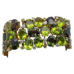 18K Yellow Gold Link Bracelet 2.28 Carat Semi Precious Stone 142.5 Carat Peridot