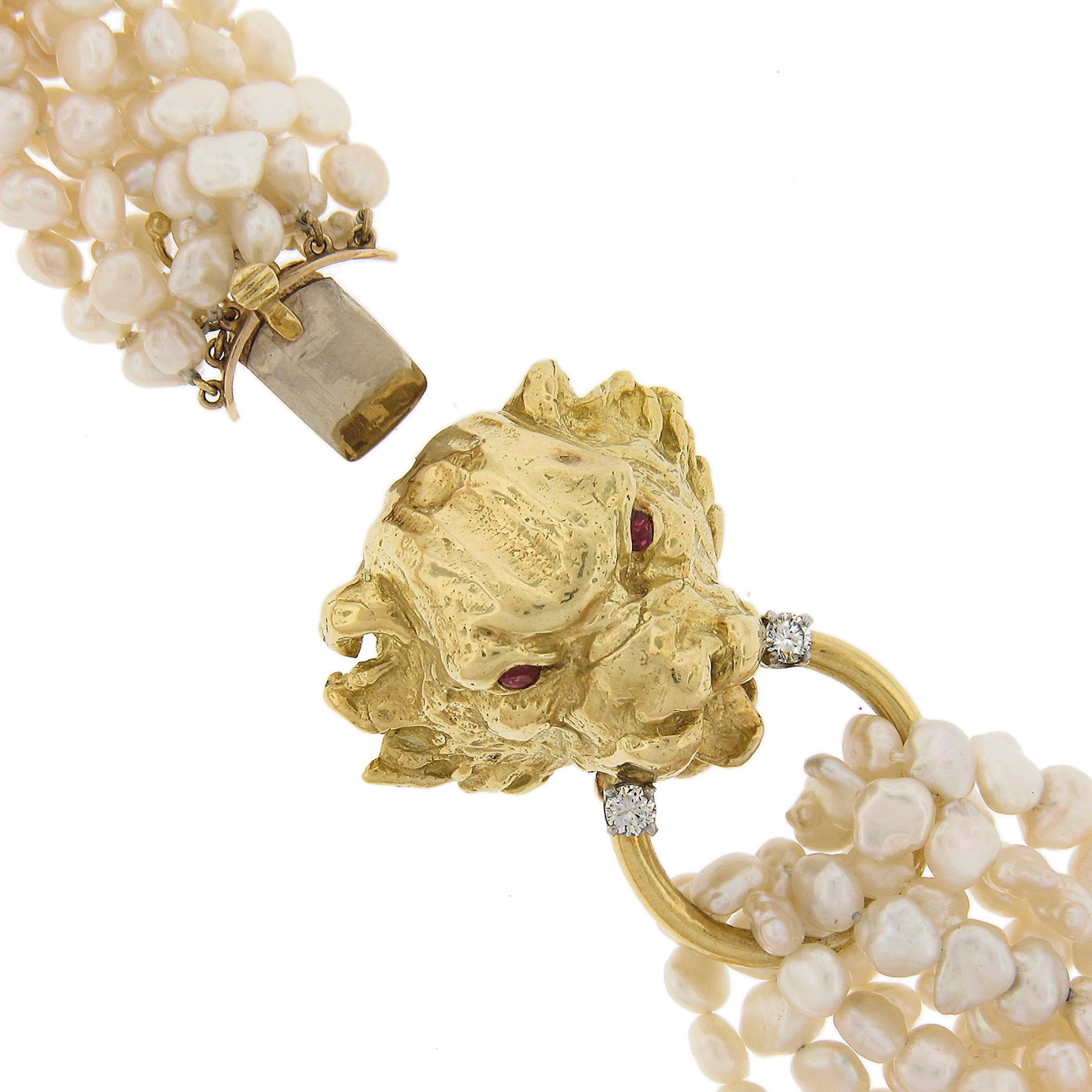 Collier à plusieurs rangs en or jaune 18 carats avec fermoir tête de lion 30 pouces en perles d'eau douce Excellent état - En vente à Montclair, NJ