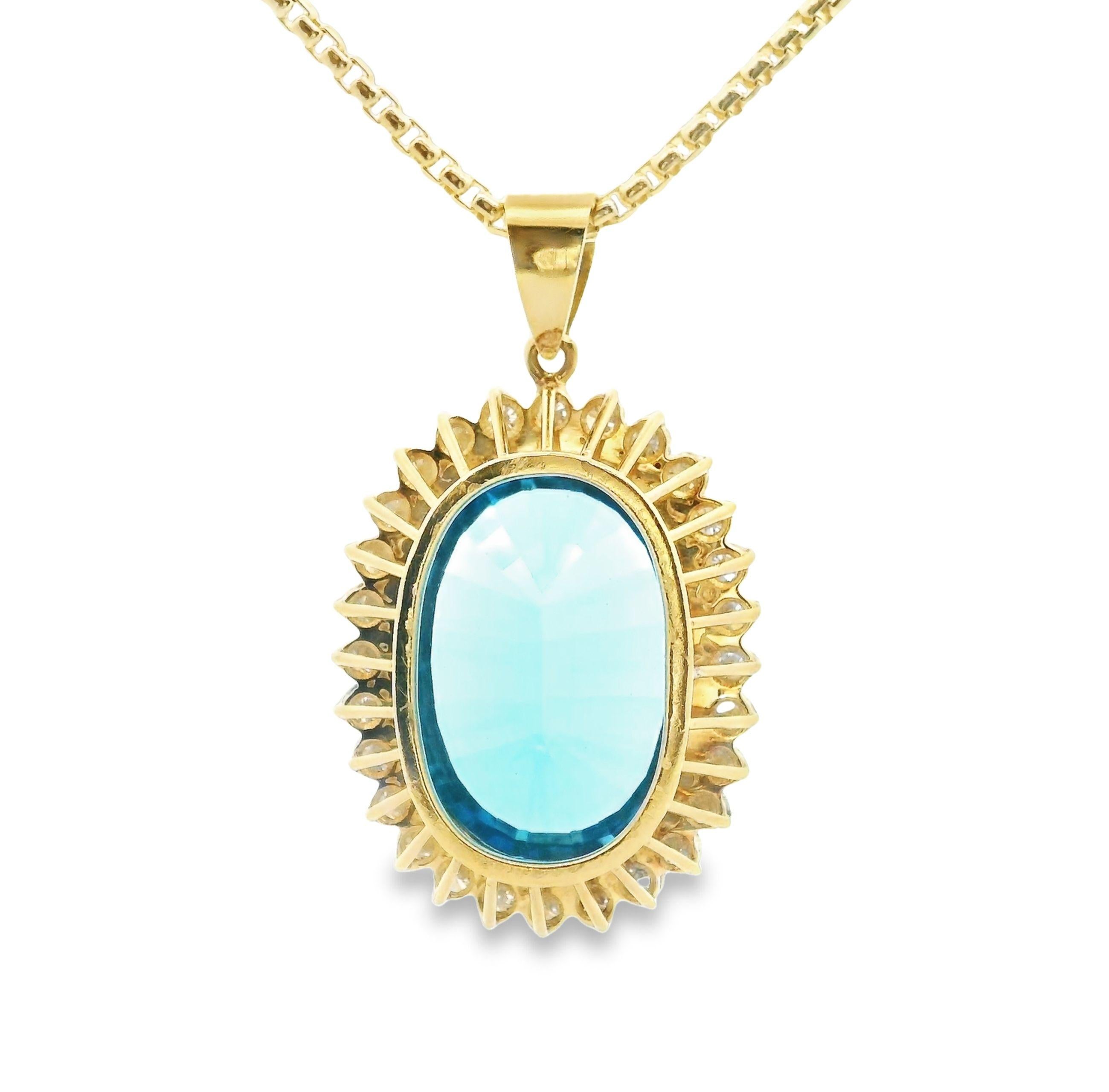 Contemporary 18K Yellow Gold London Blue Topaz Pendant on 14K Yellow Gold Rounded Box Chain For Sale