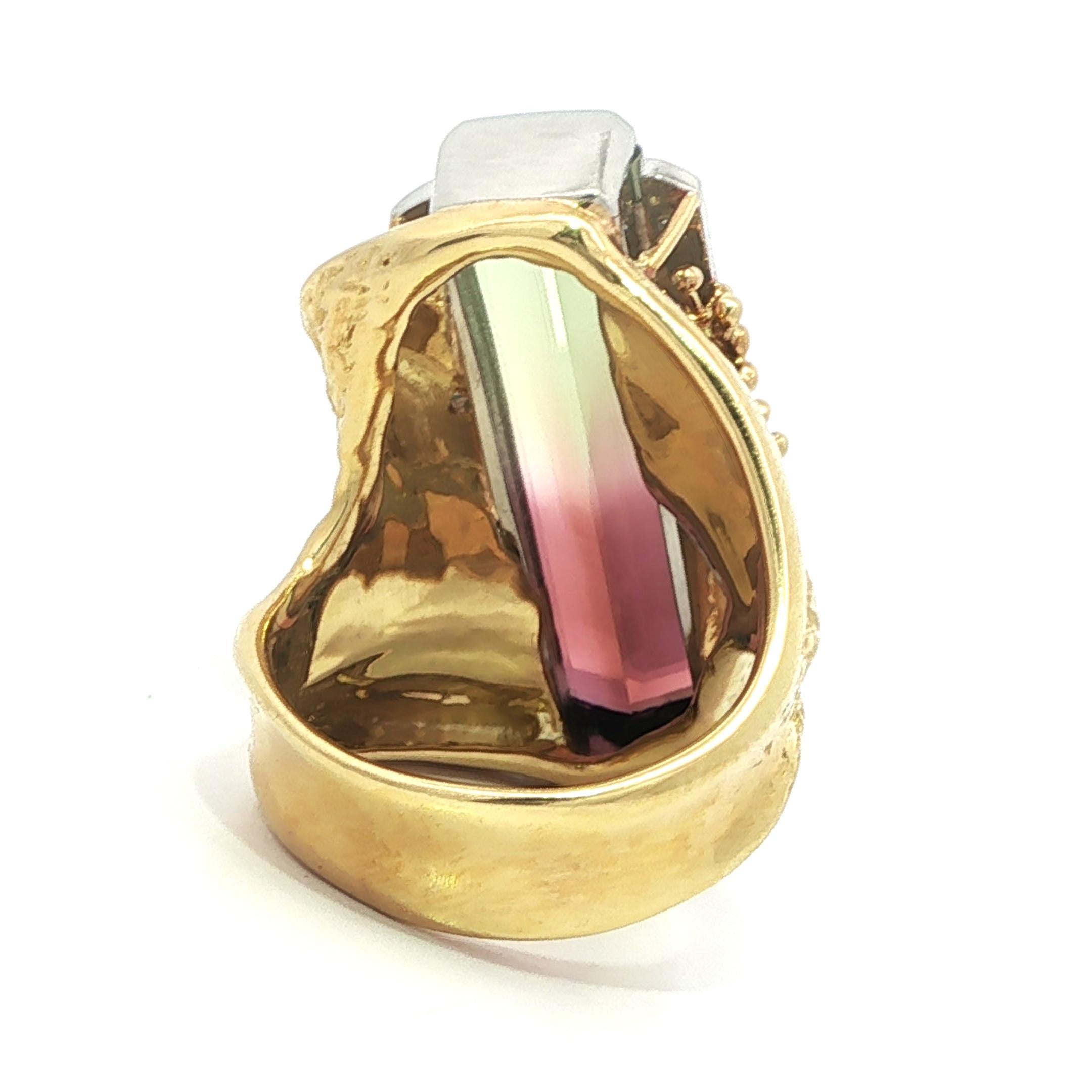 Anello lungo in oro giallo 18k con tormalina bicolore e diamanti da 11,32 ct. in vendita 4