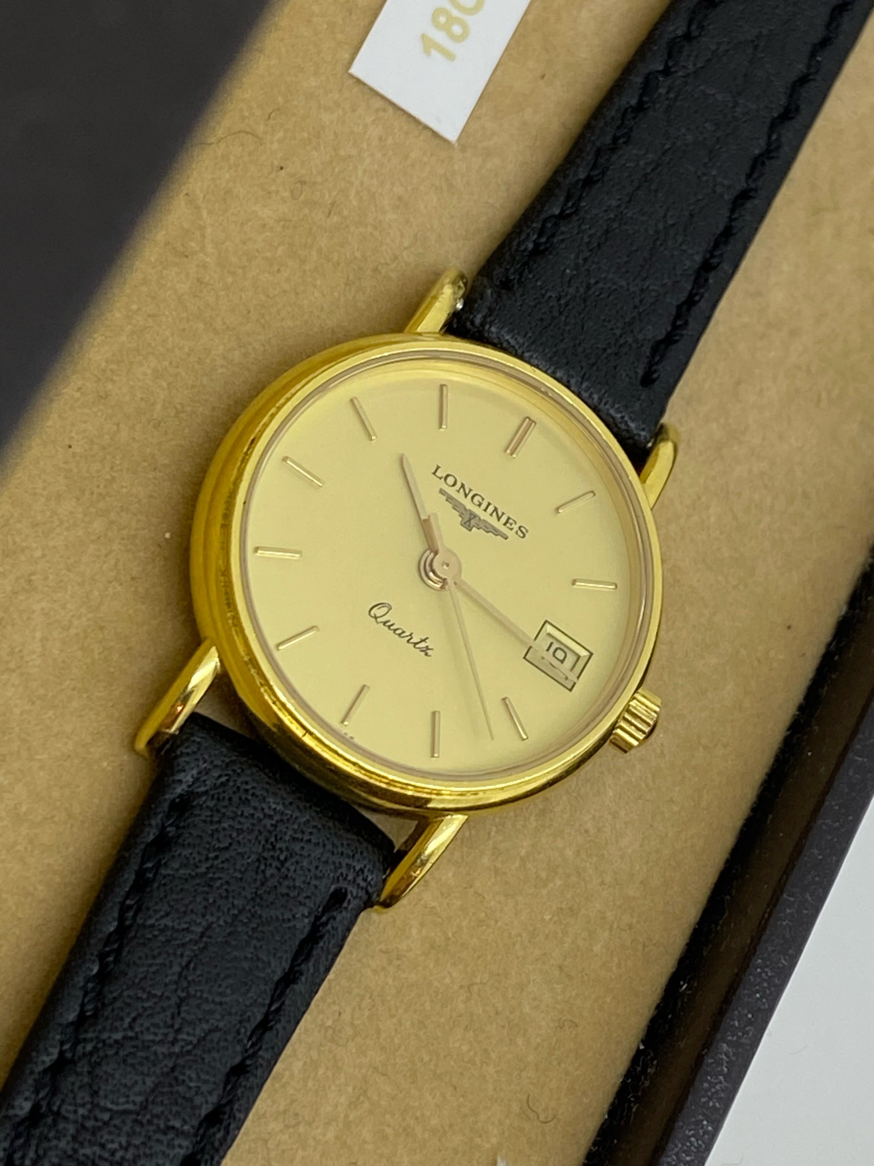De las mujeres Reloj Longines de oro amarillo de 18 quilates ref L74906 Presence esfera champán para señora, c2000s en venta