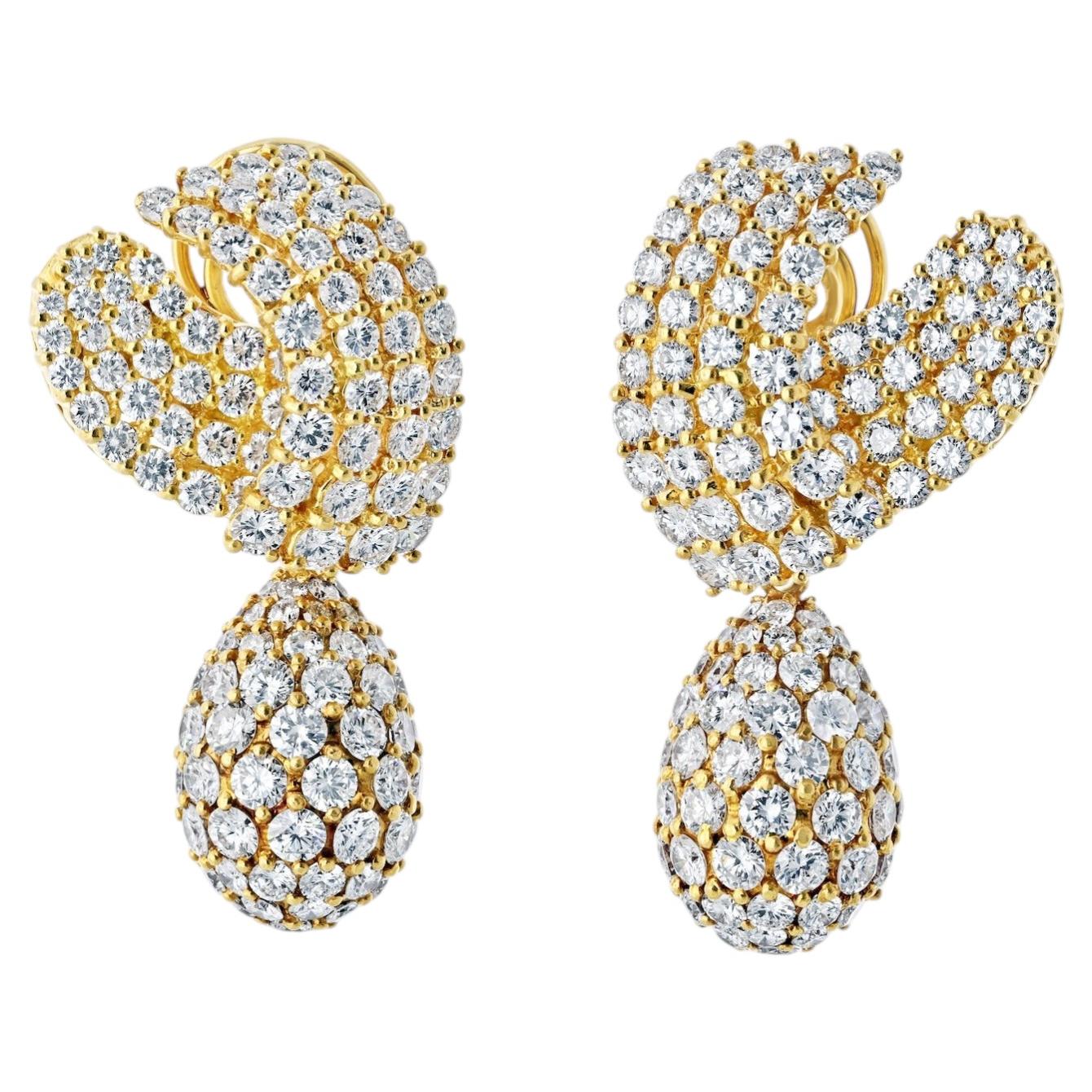 18K Yellow Gold Luxurious 30.00cttw Round Diamond Drop Vintage Earrings