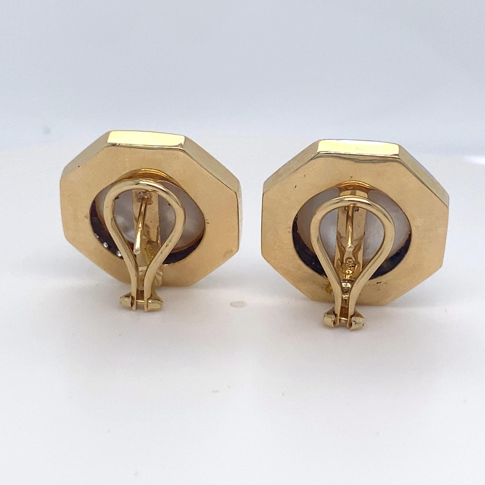 Boucles d'oreilles huggies en or jaune 18 carats, perles Mabe et diamants 2,24 carats 19,1 grammes en vente 5