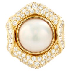18k Yellow Gold Mabe Pearl and 2.75 Carat Diamond Ring, Size 5 1/4