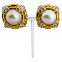 18k Yellow Gold Mabe Pearl and Diamond 18.4g Vintage Earclips 1"