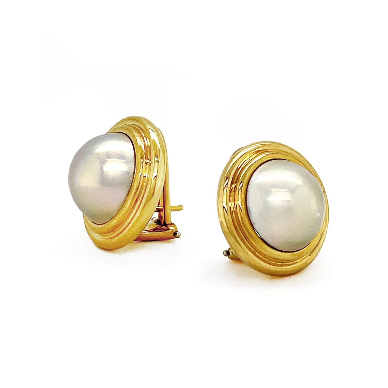 Uncut 18K Yellow Gold Mabe Pearl Double Rim Earrings For Sale