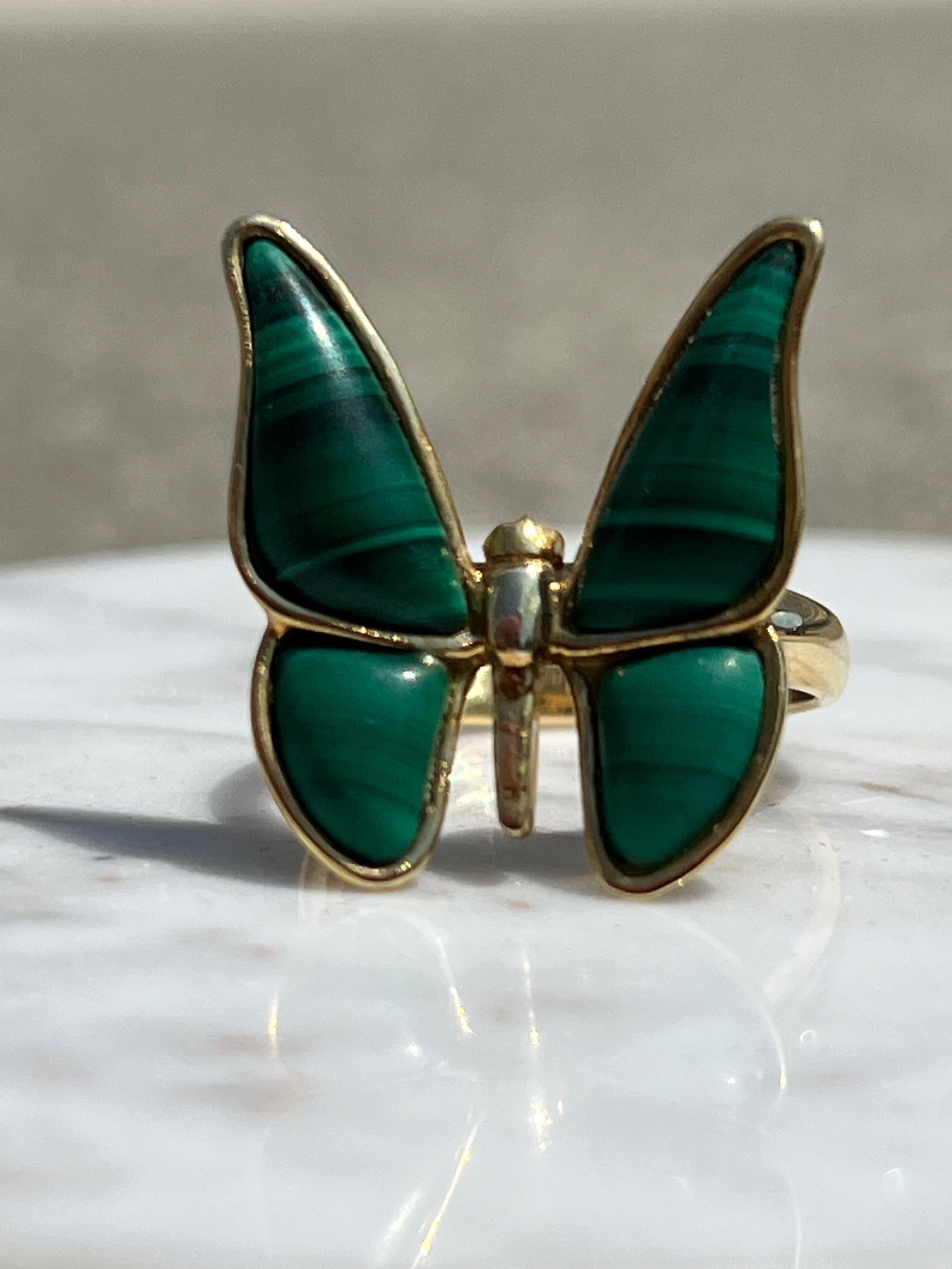Tumbled 18k Yellow Gold Malachite Butterfly Ring For Sale