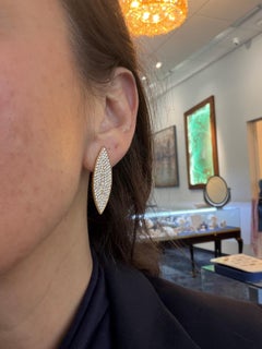 18K Gelbgold Marquis Pave Diamant Ohrringe von Fern Freeman
