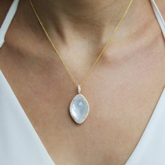Collana Marquise in oro giallo 18K con madreperla, quarzo e diamanti
