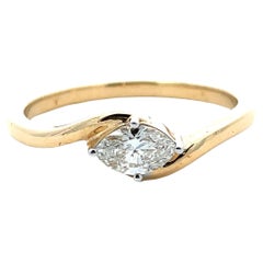Bague en or jaune 18K à diamants Marquise Twist Design