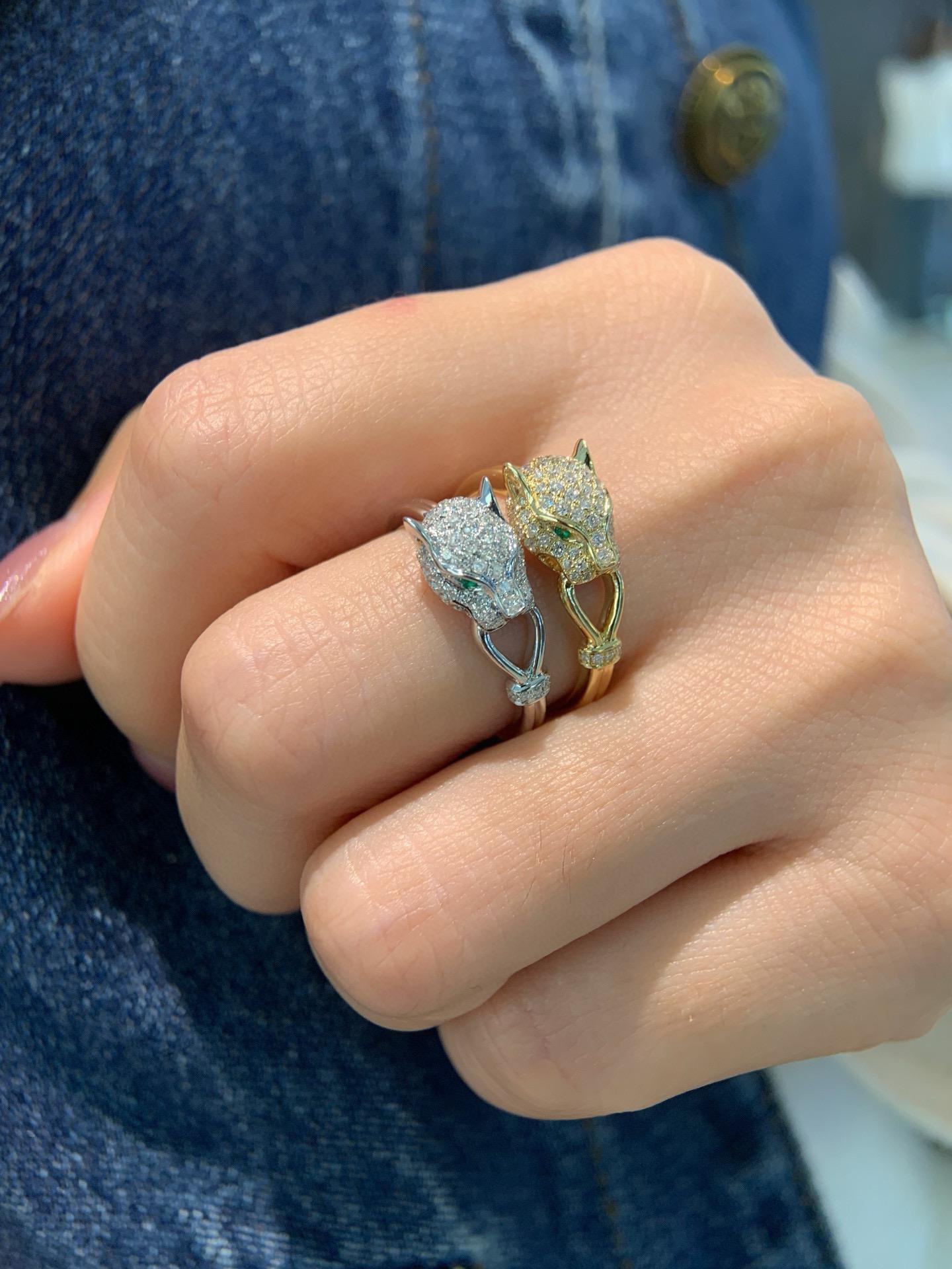 18k Gold Leopard Cocktail Ring with Diamonds & Premium Emerald For Sale 5