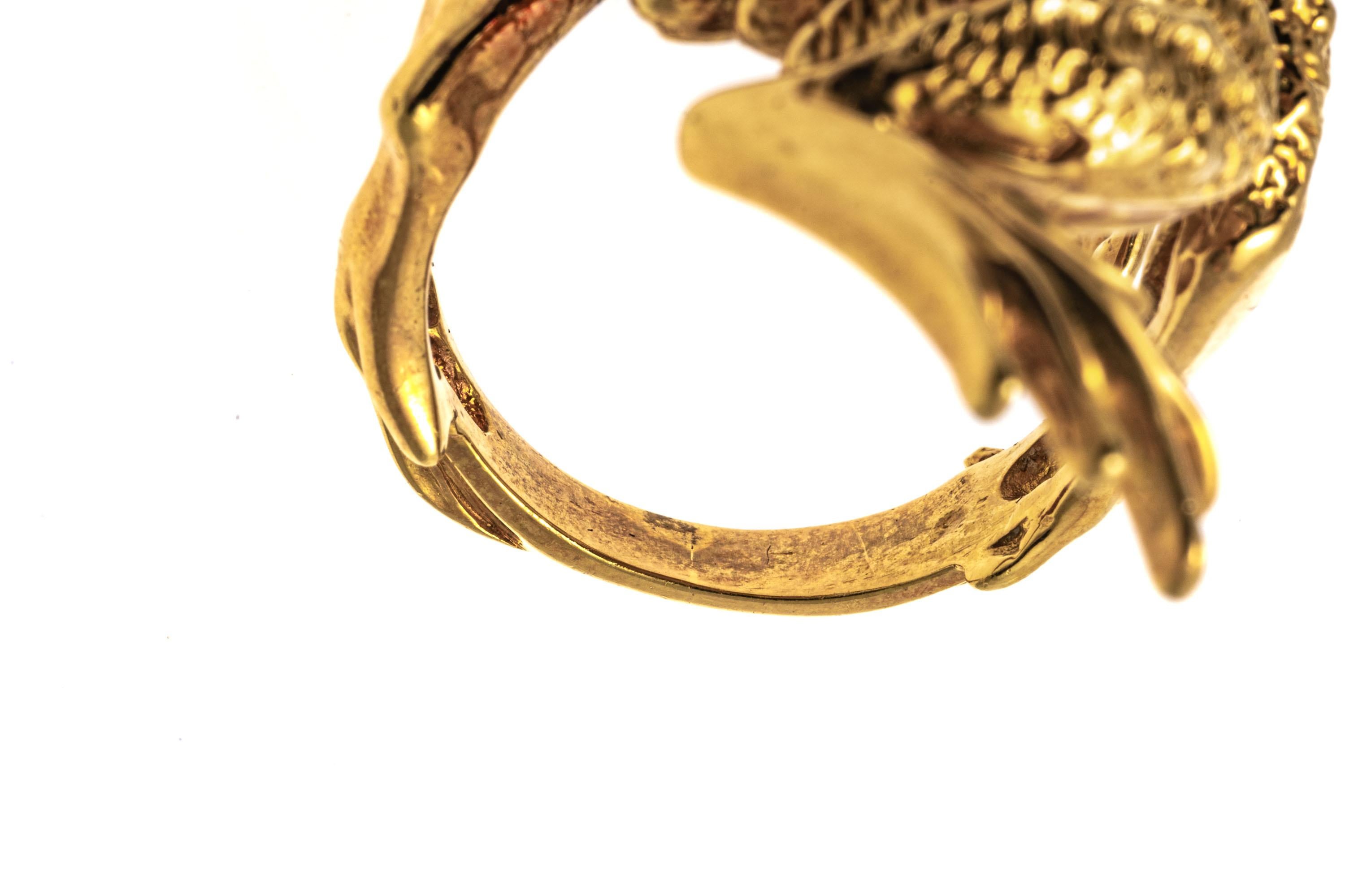 18k Yellow Gold Matte Figural Frog Ring with Bezel Set Diamonds In Good Condition In Southport, CT