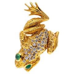 18k Yellow Gold Matte Figural Frog Ring with Bezel Set Diamonds