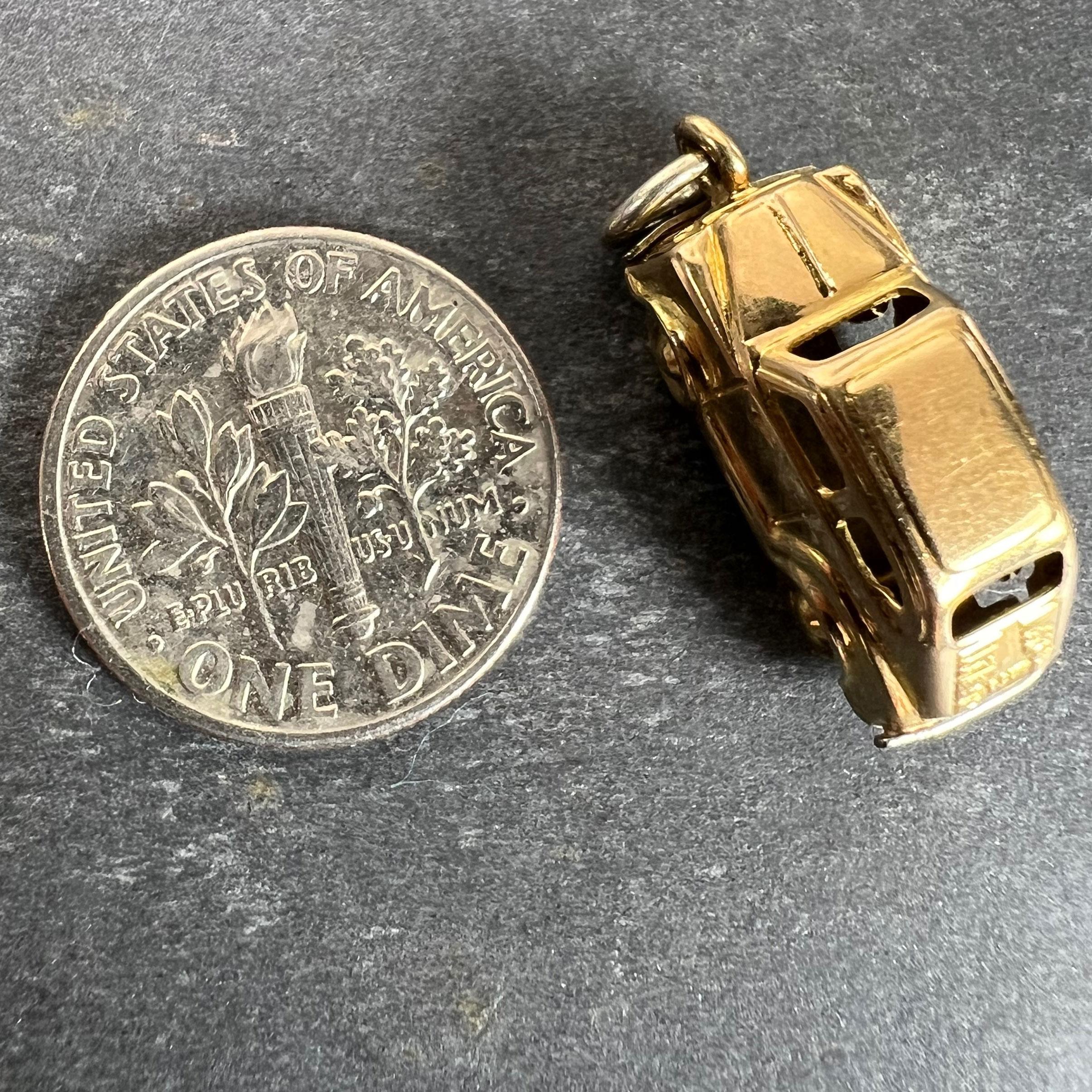 Pendentif breloque de voiture de salon mécanique en or jaune 18 carats en vente 6