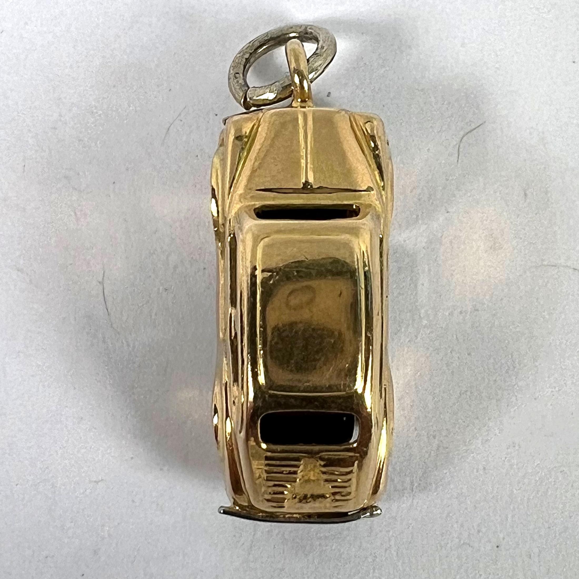 Pendentif breloque de voiture de salon mécanique en or jaune 18 carats en vente 7