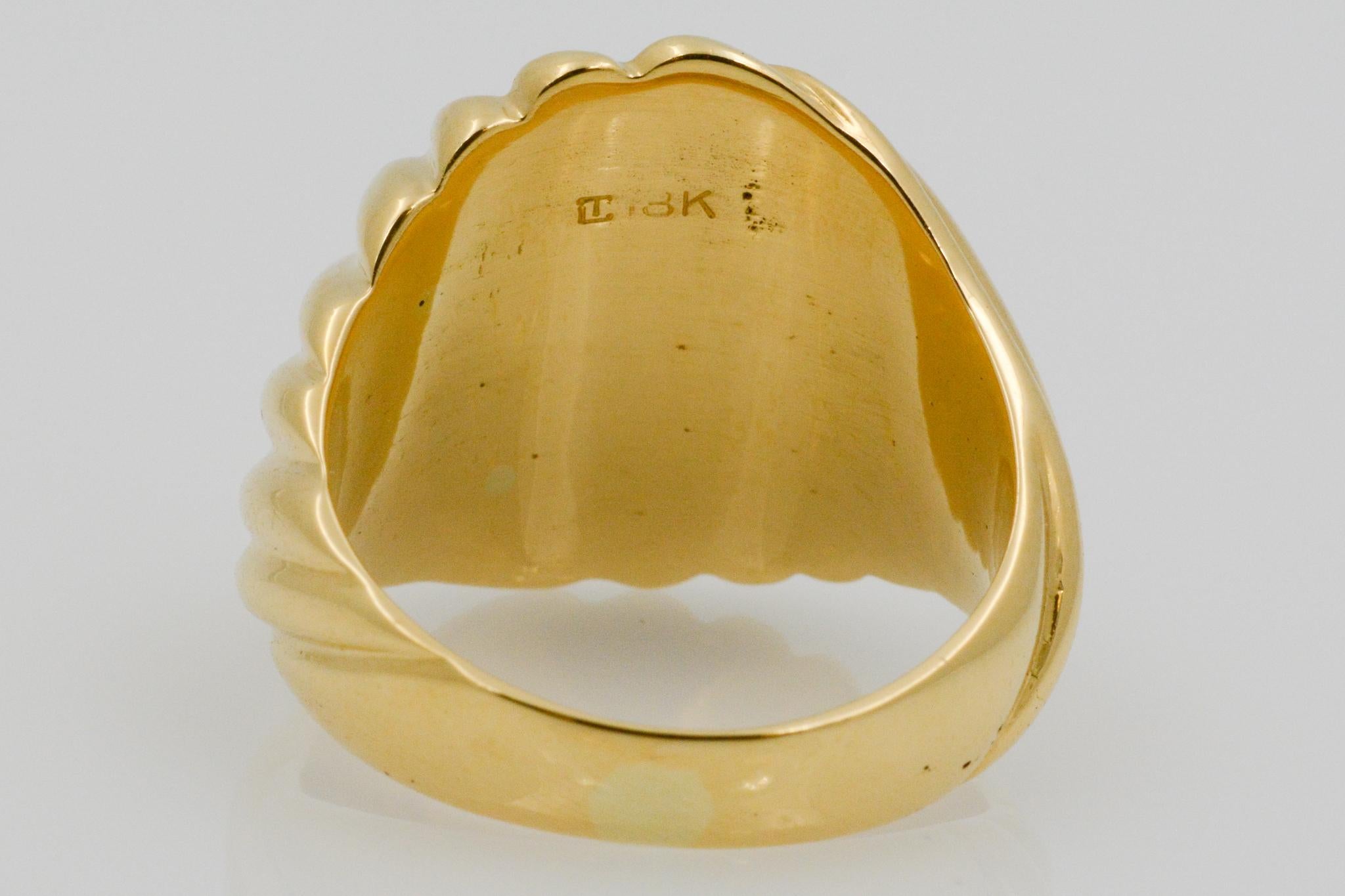 18 Karat Yellow Gold Men's Ridged Ring 2