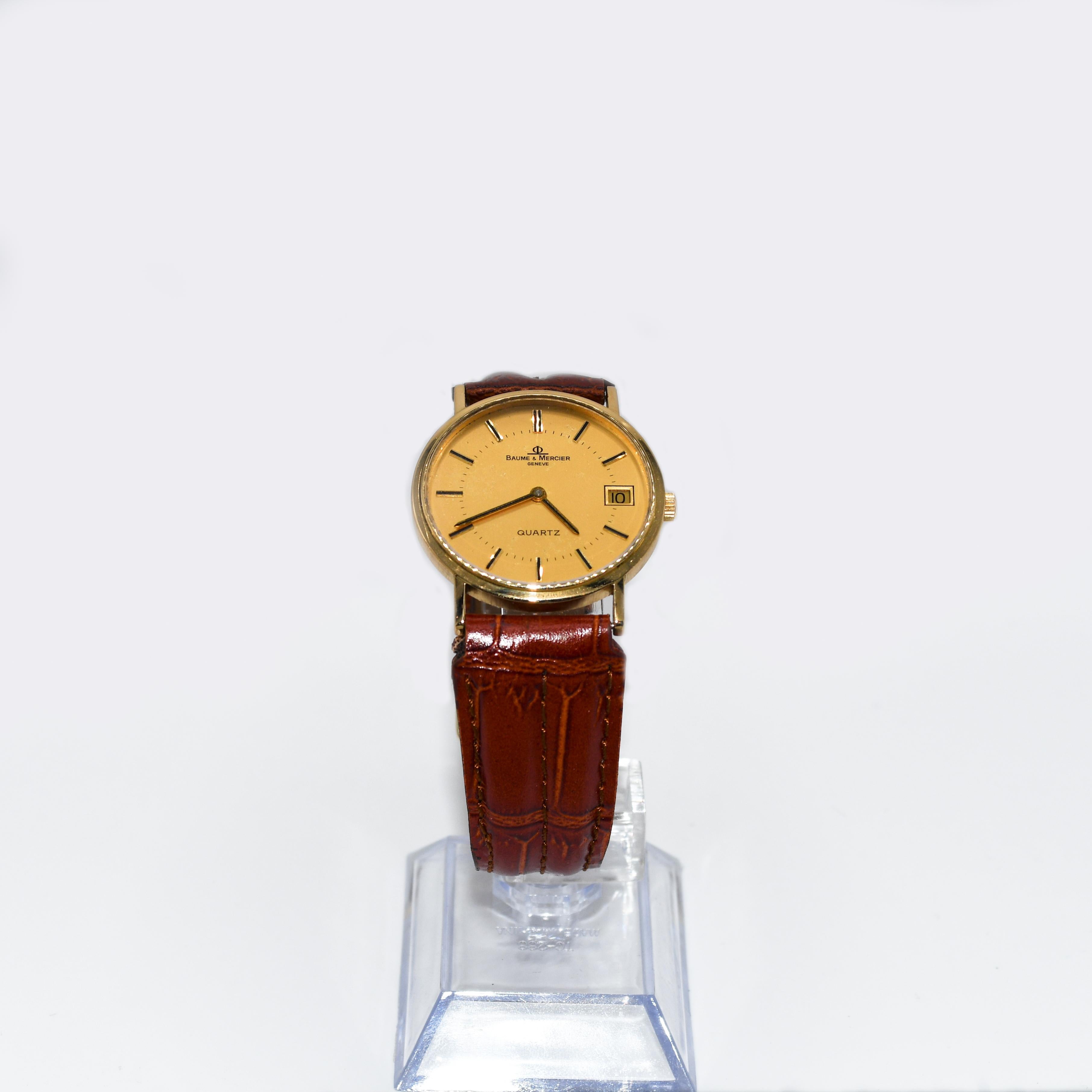 18 Karat Gelbgold Herrenuhr, Baume & Mercier Quarz
Baume & Mercier Quarz-Armbanduhr für Herren mit Gehäuse aus 18 Karat Gelbgold.
Die Innenseite des Gehäusedeckels ist mit 18k , Baume & Mercier gestempelt.
Datumsanzeige auf dem Zifferblatt.
Das
