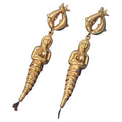 Ohrringe aus 18K Gelbgold mit Meerjungfrau und Fisch, ca. 1960er Jahre