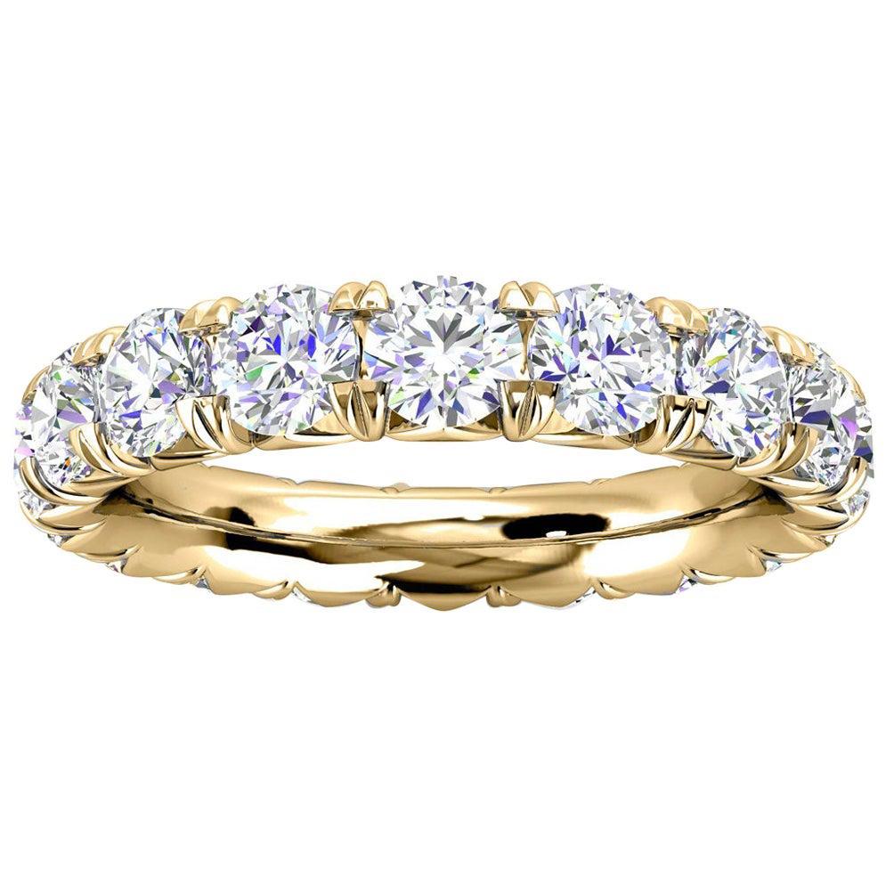 Im Angebot: 18k Gelbgold Französisch Pave Diamant Ewigkeitsring '3 Ct. „Cow's ()