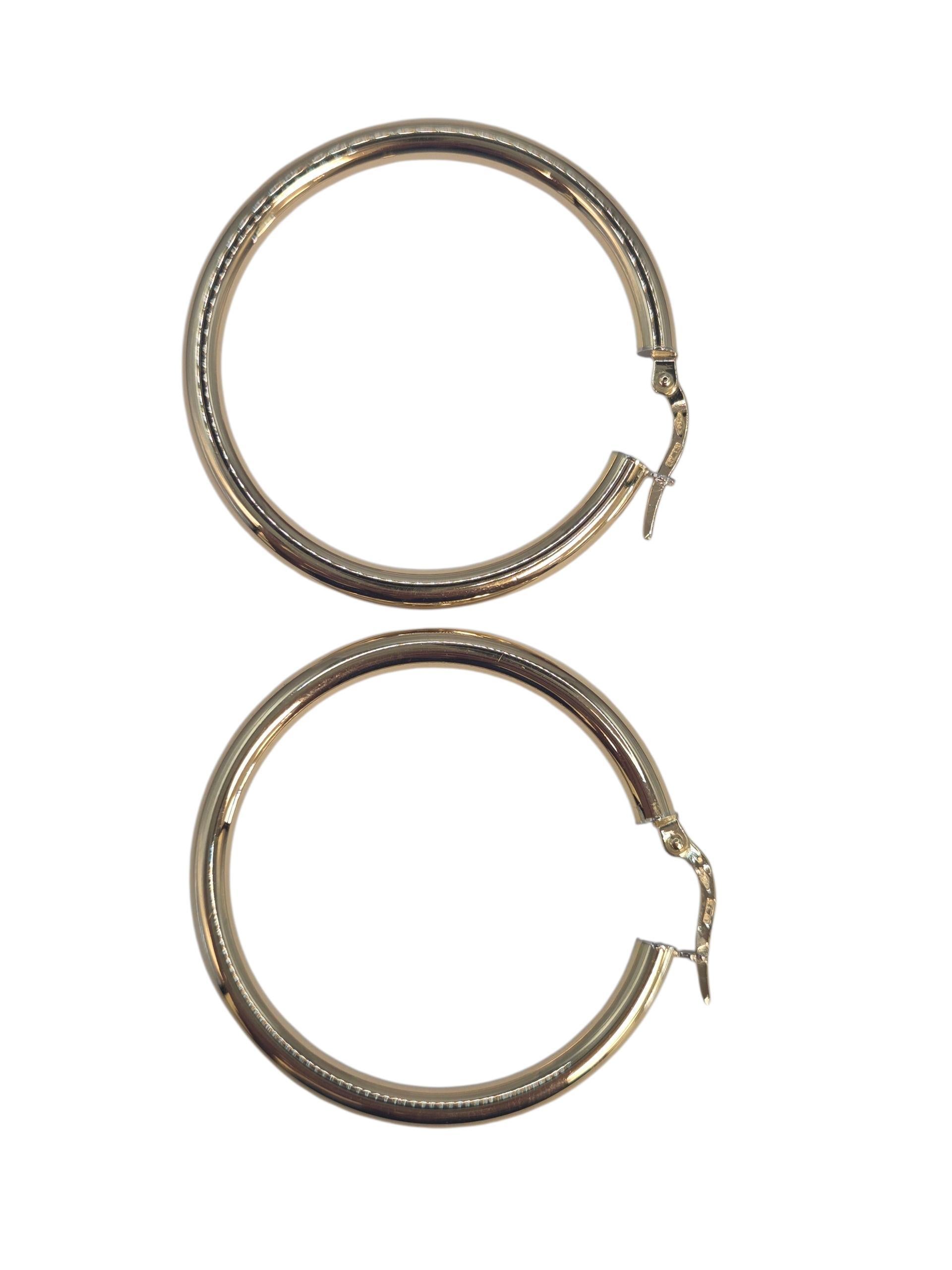 Orecchini a cerchio di medie dimensioni in oro giallo 18K #23541 in vendita 1