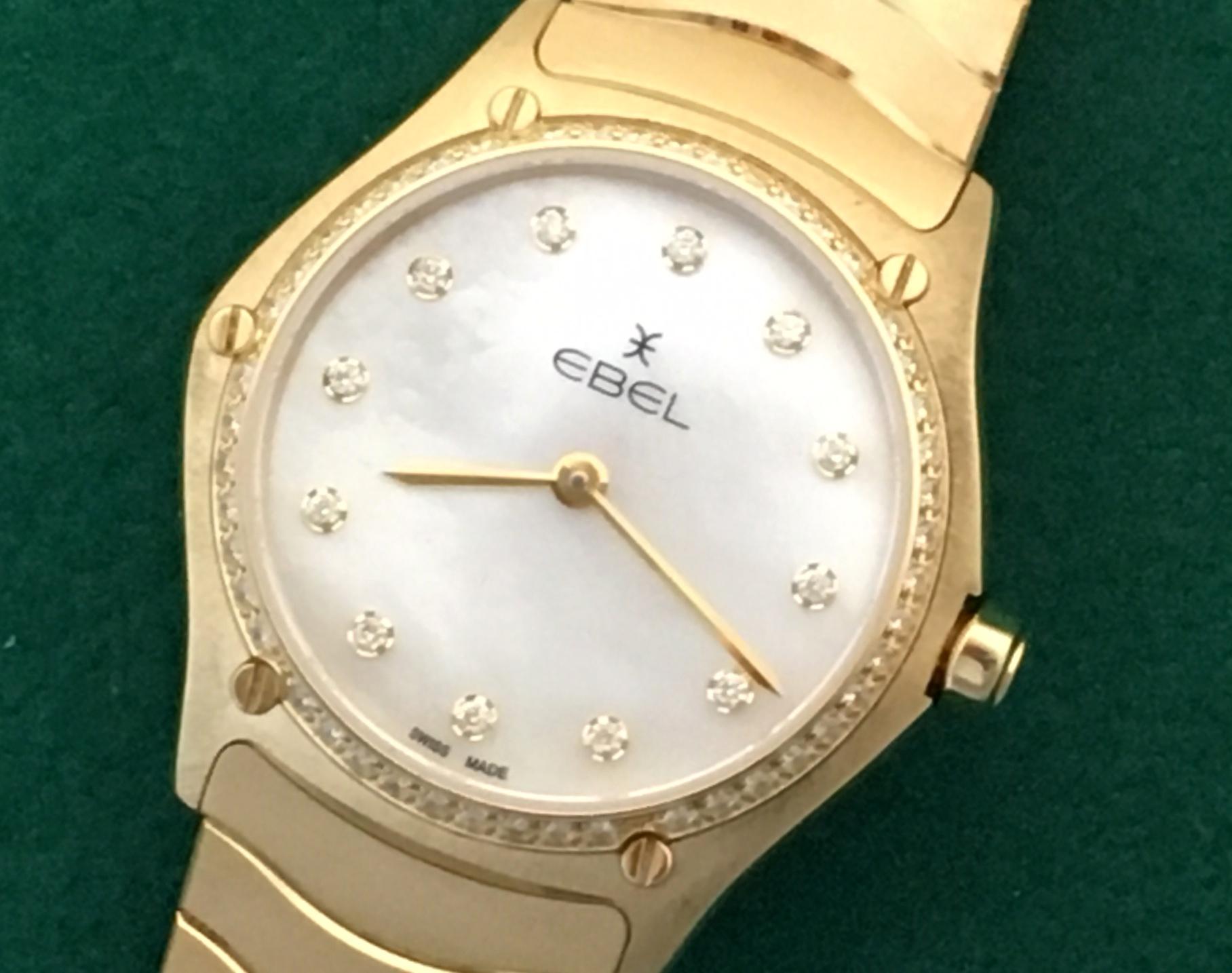 18 Karat Yellow Gold Midsize Ebel Sport Classic Women’s Watch 05.3.50.1096 In Excellent Condition For Sale In Dallas, TX