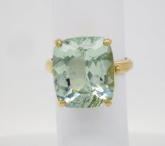 bague de cocktail en or jaune 18 carats:: béryl vert menthe