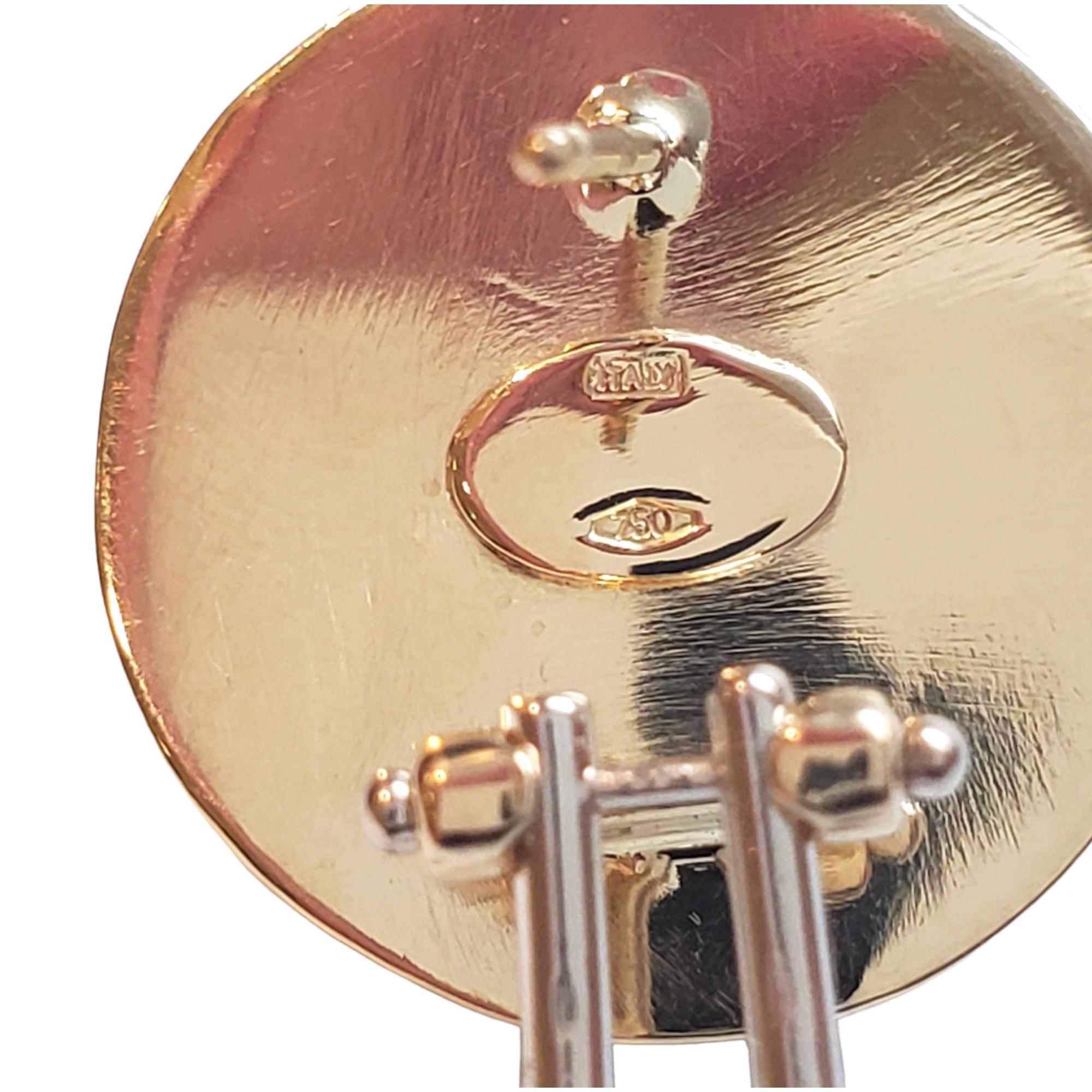 18K Yellow Gold Mobe Pearl Button Earrings #17520 In Good Condition For Sale In Washington Depot, CT