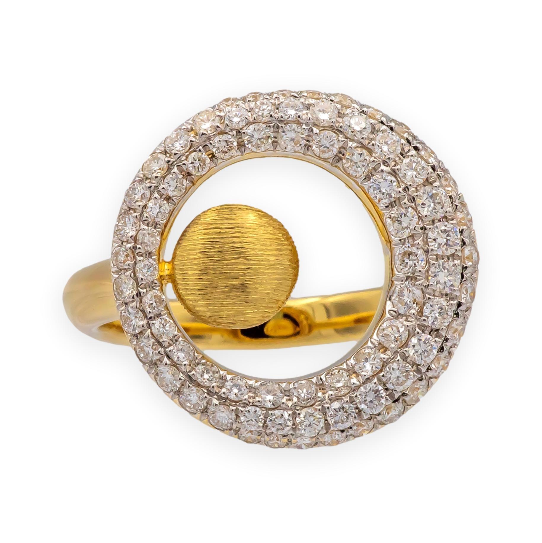 Moderno Anello modernista in oro giallo 18 carati con pavé di diamanti degli anni '70 in vendita